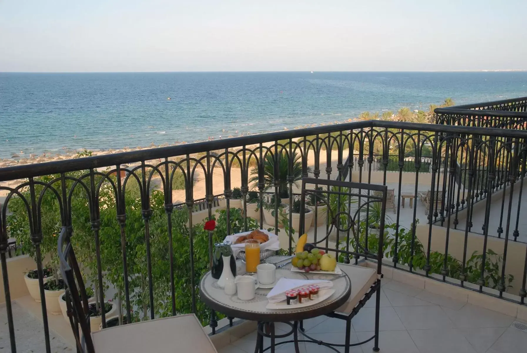 Classic Twin Room with Sea View in Mövenpick Resort & Marine Spa Sousse Classic Twin Room with Sea View in Mövenpick Resort & Marine Spa Sousse