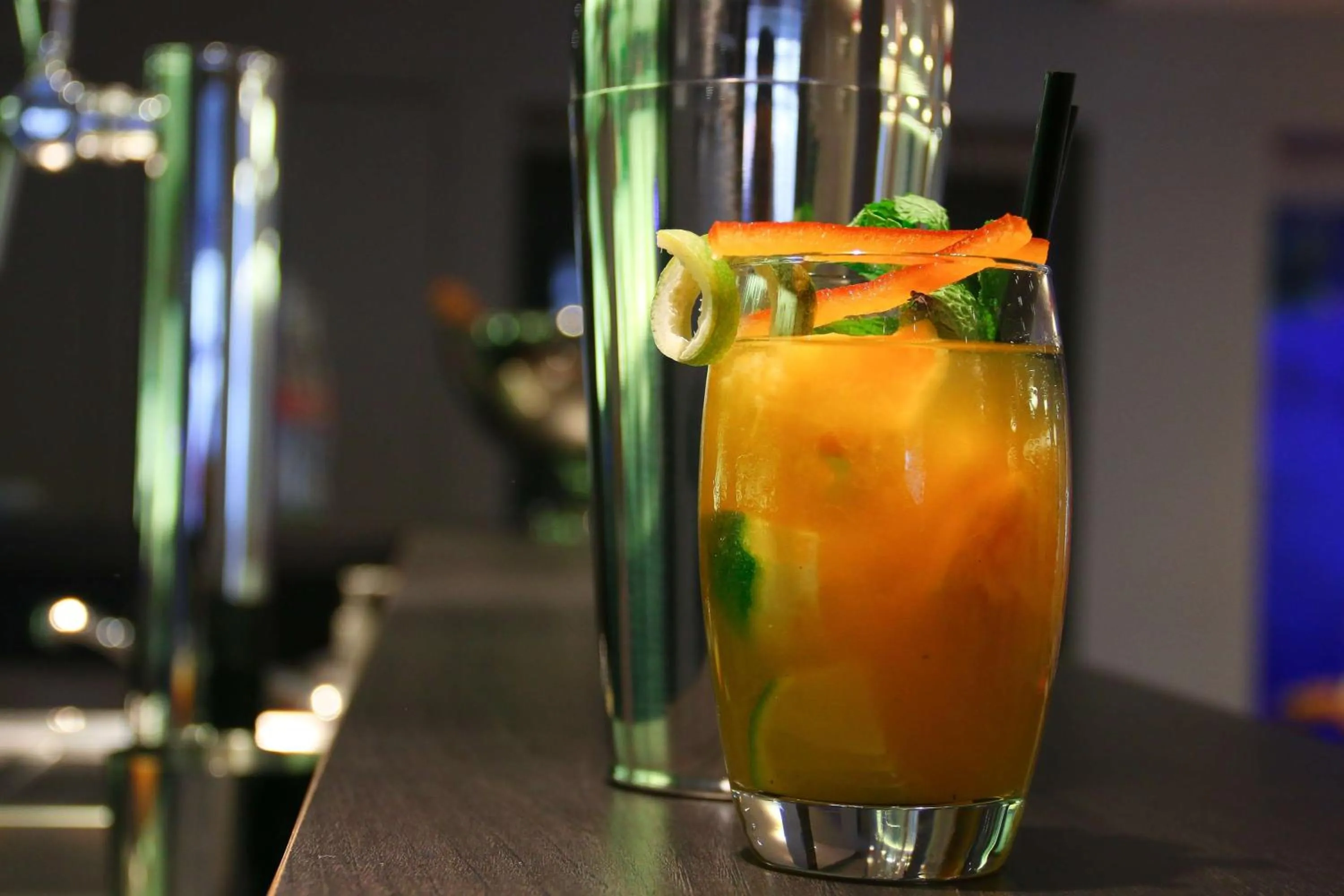 Lounge or bar in Best Western Plus Hôtel & Spa de Chassieu