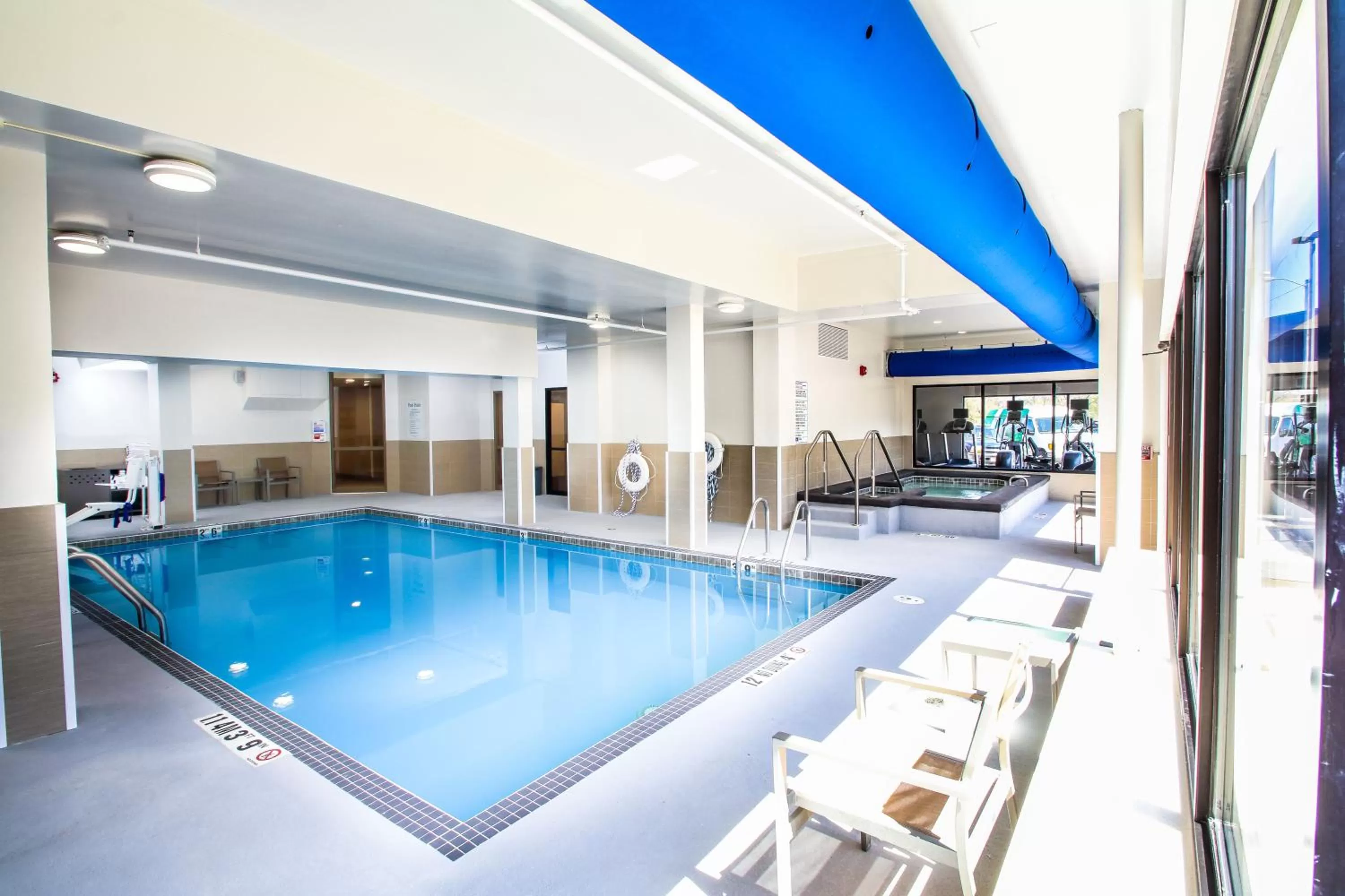 Swimming pool in Holiday Inn Milwaukee Riverfront by IHG