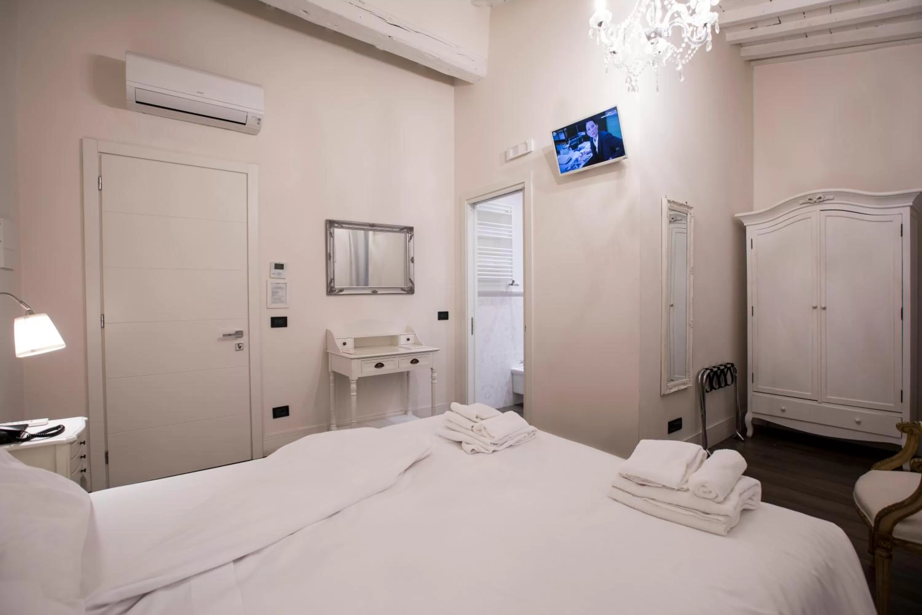 Bed in Tornabuoni View