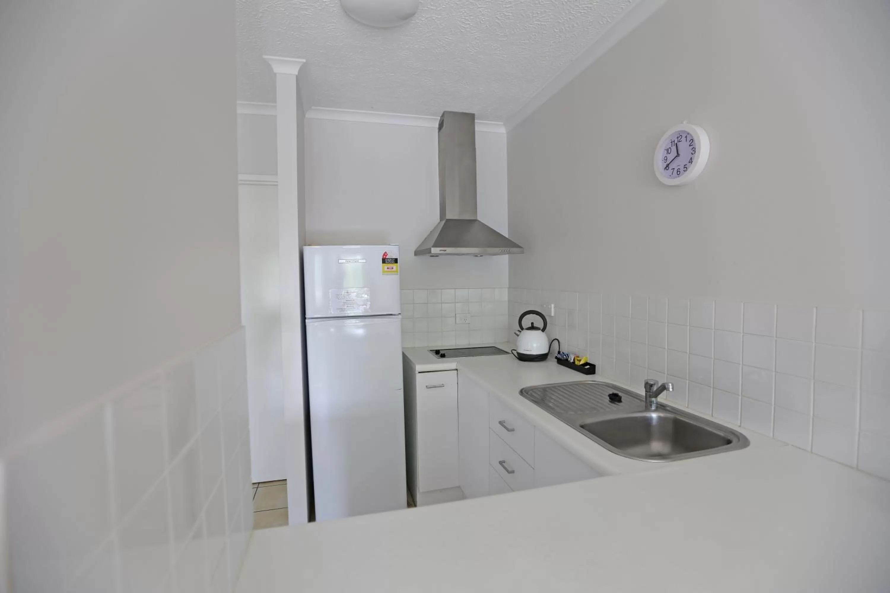Kitchen or kitchenette in Cairns Beach Resort