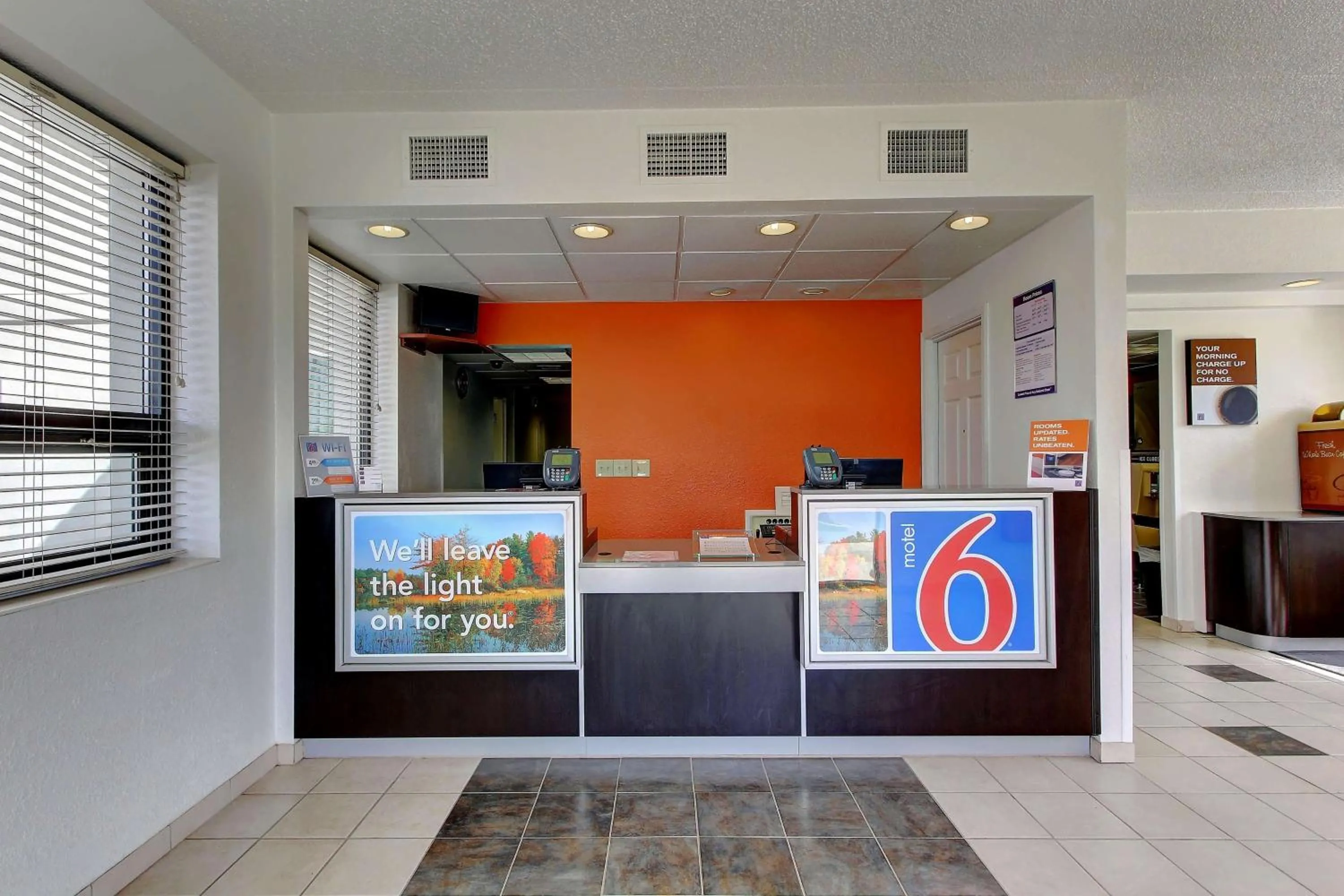 Lobby or reception in Motel 6-York, PA - North