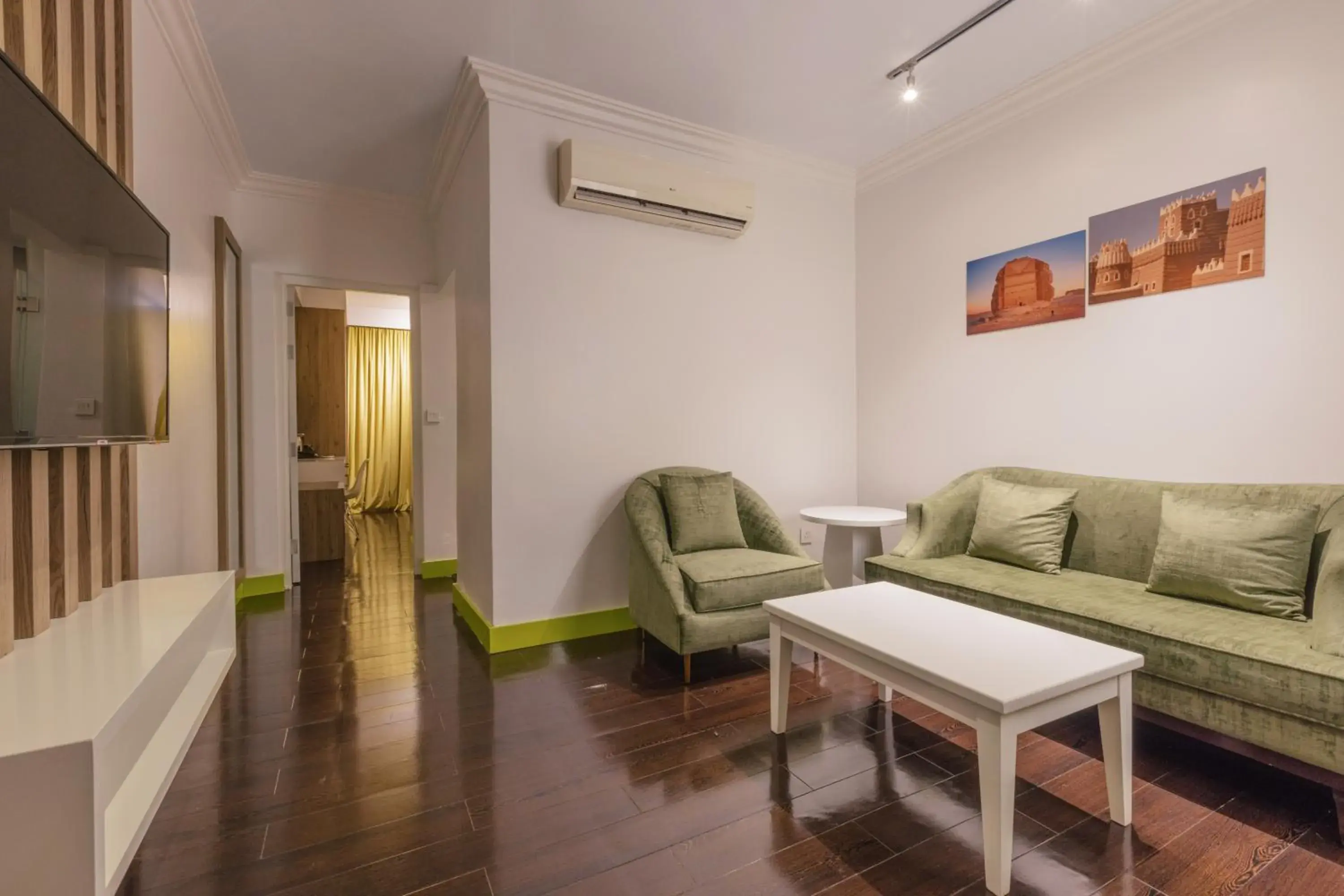 King Superior Room - single occupancy in Super 8 Hotel Al Riyadh by Wyndham King Superior Room - single occupancy in Super 8 Hotel Al Riyadh by Wyndham