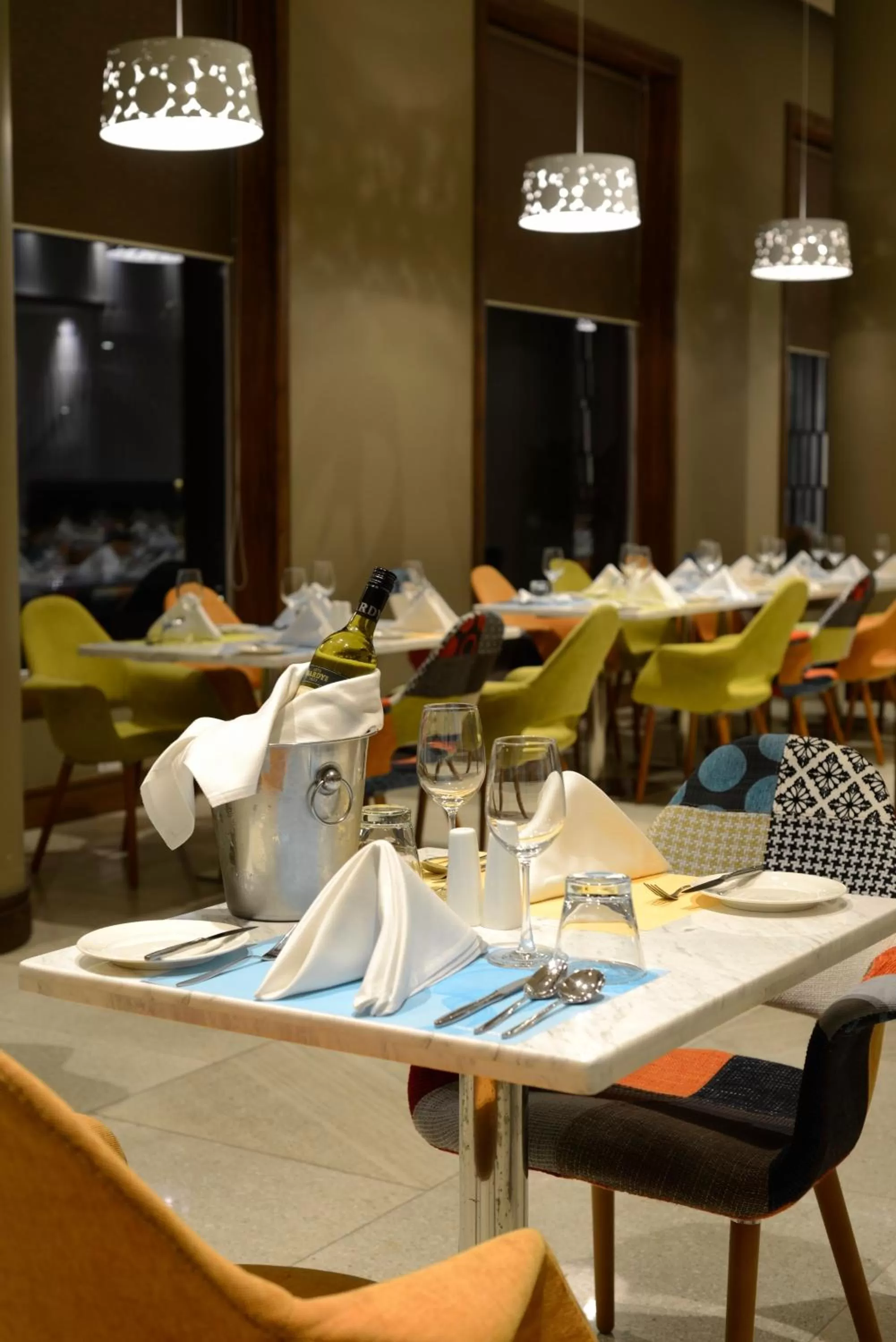 Food, Restaurant/Places to Eat in Jakson Inns