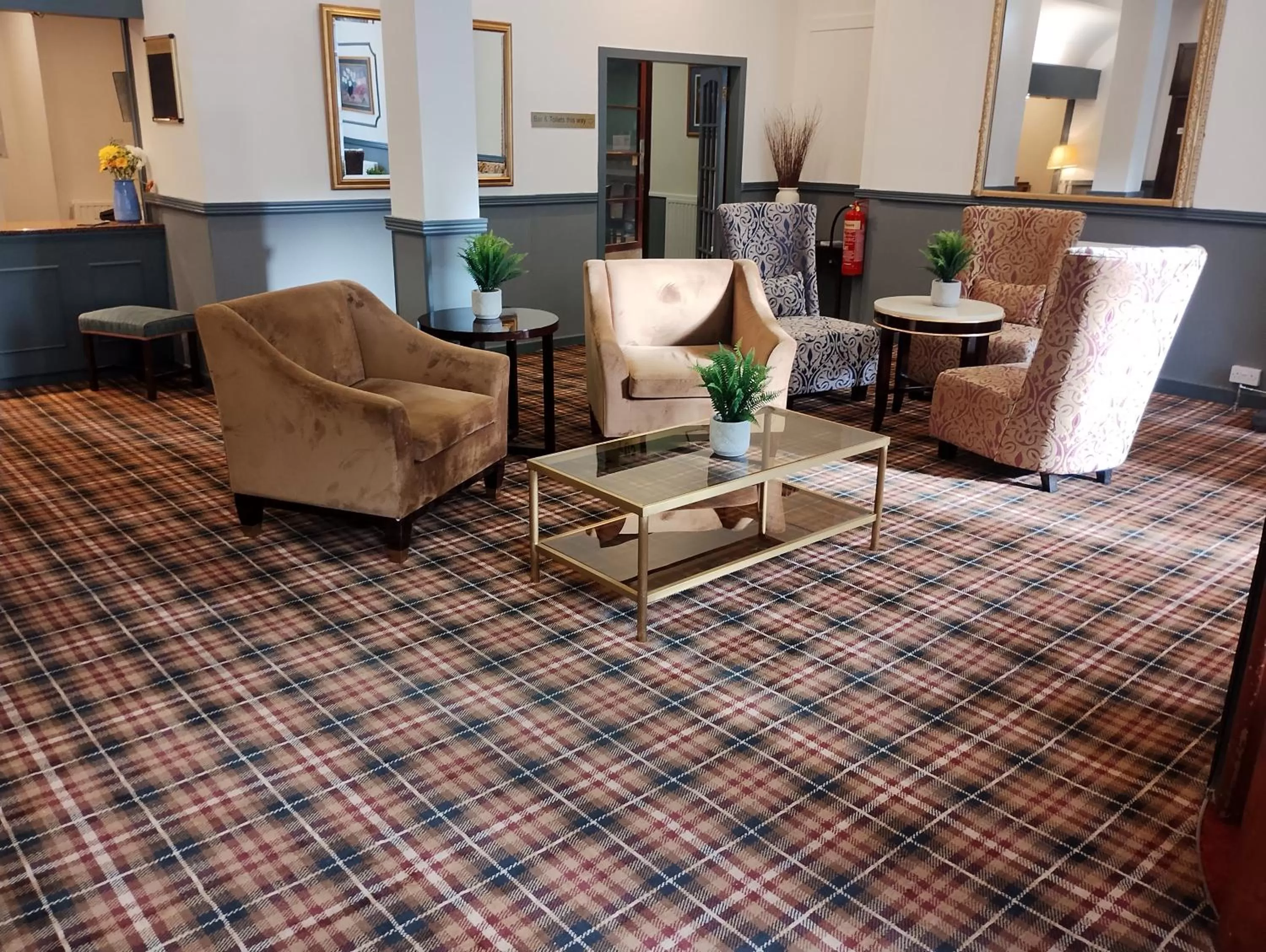 Lobby or reception in Royal Thurso Hotel