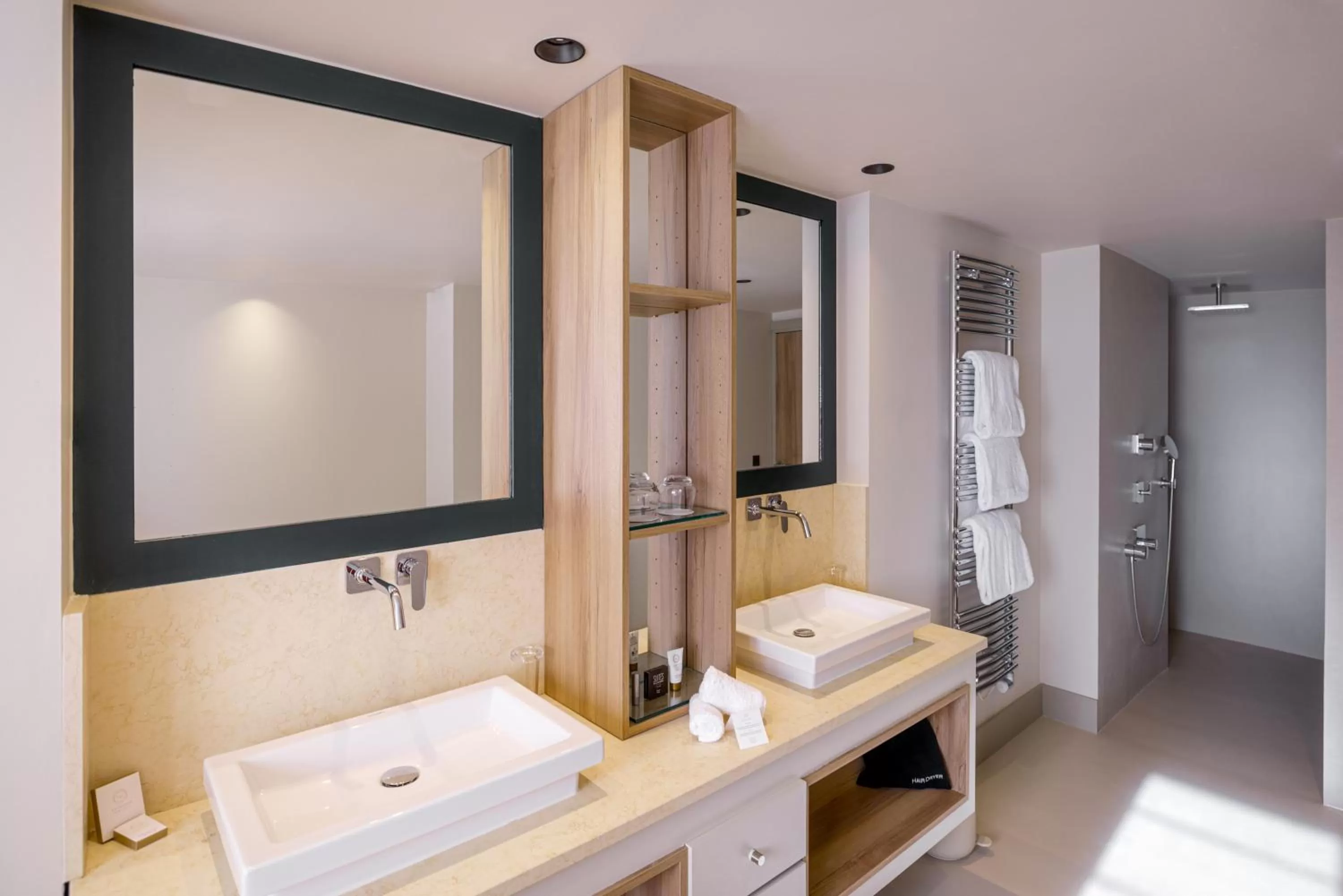 Bathroom in Les Suites de la Potinière