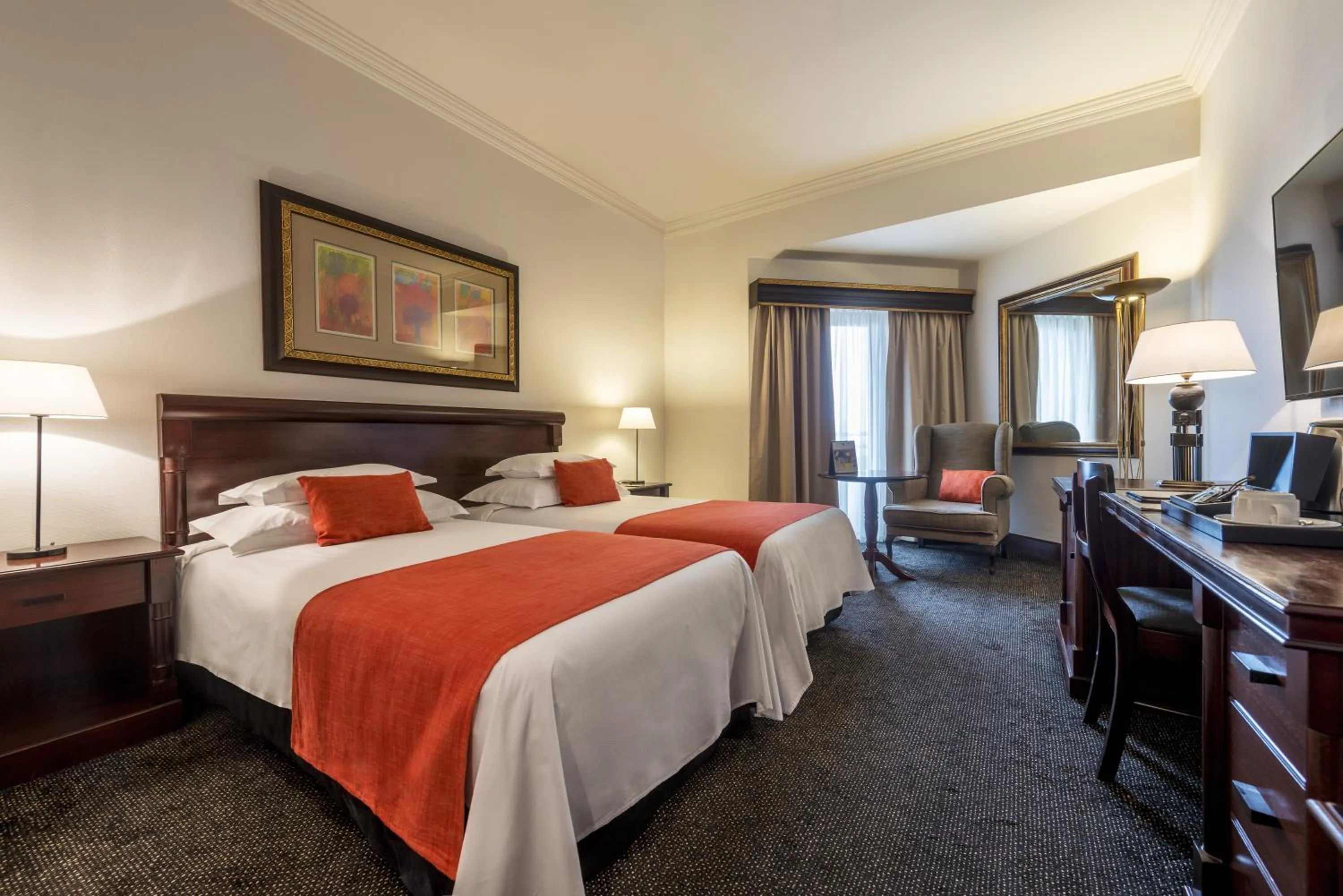 Bedroom, Bed in Hotel Alvalade