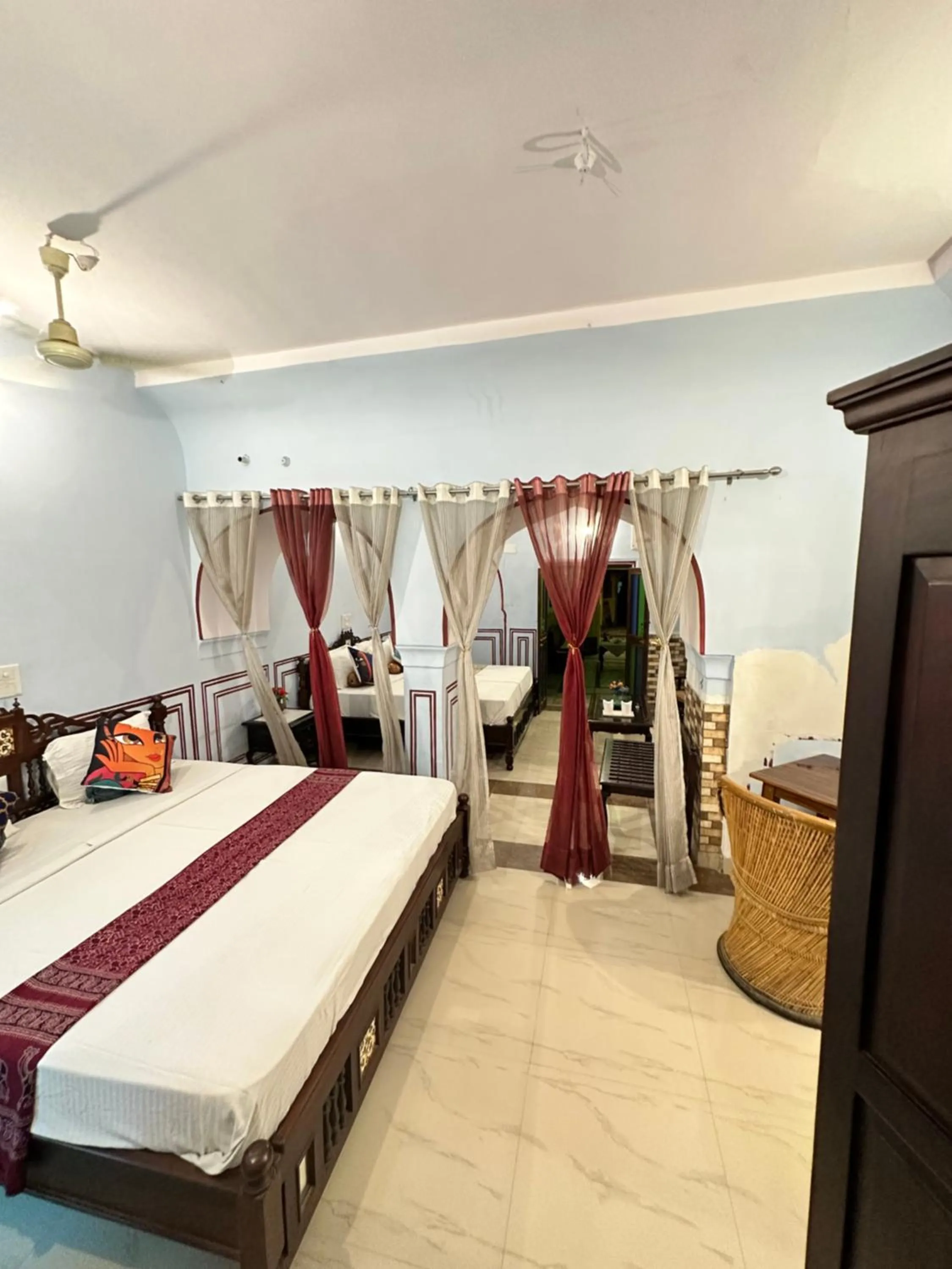 Bed in Rawla Mrignayani Palace