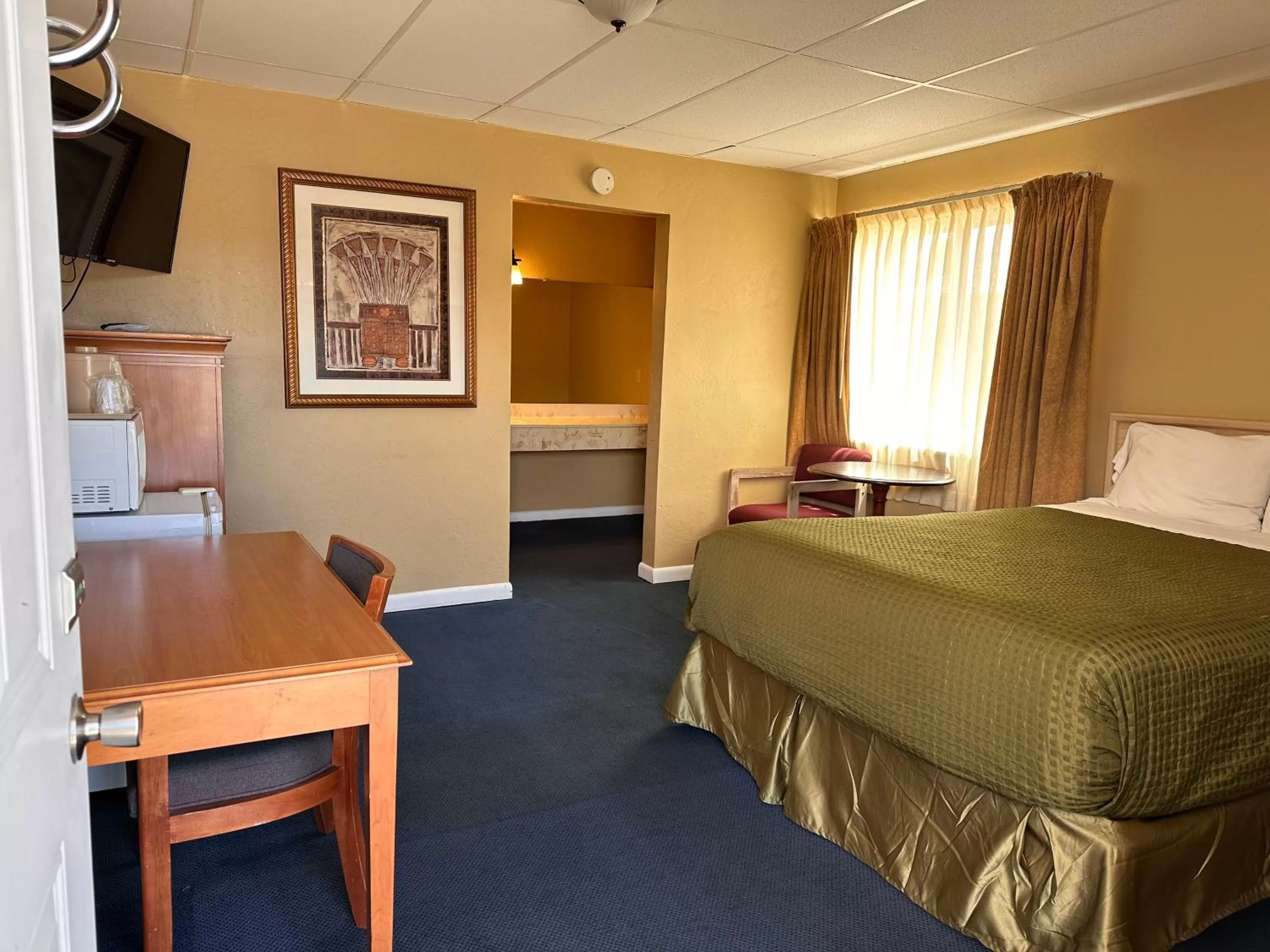 Bed in Gateway Lodge