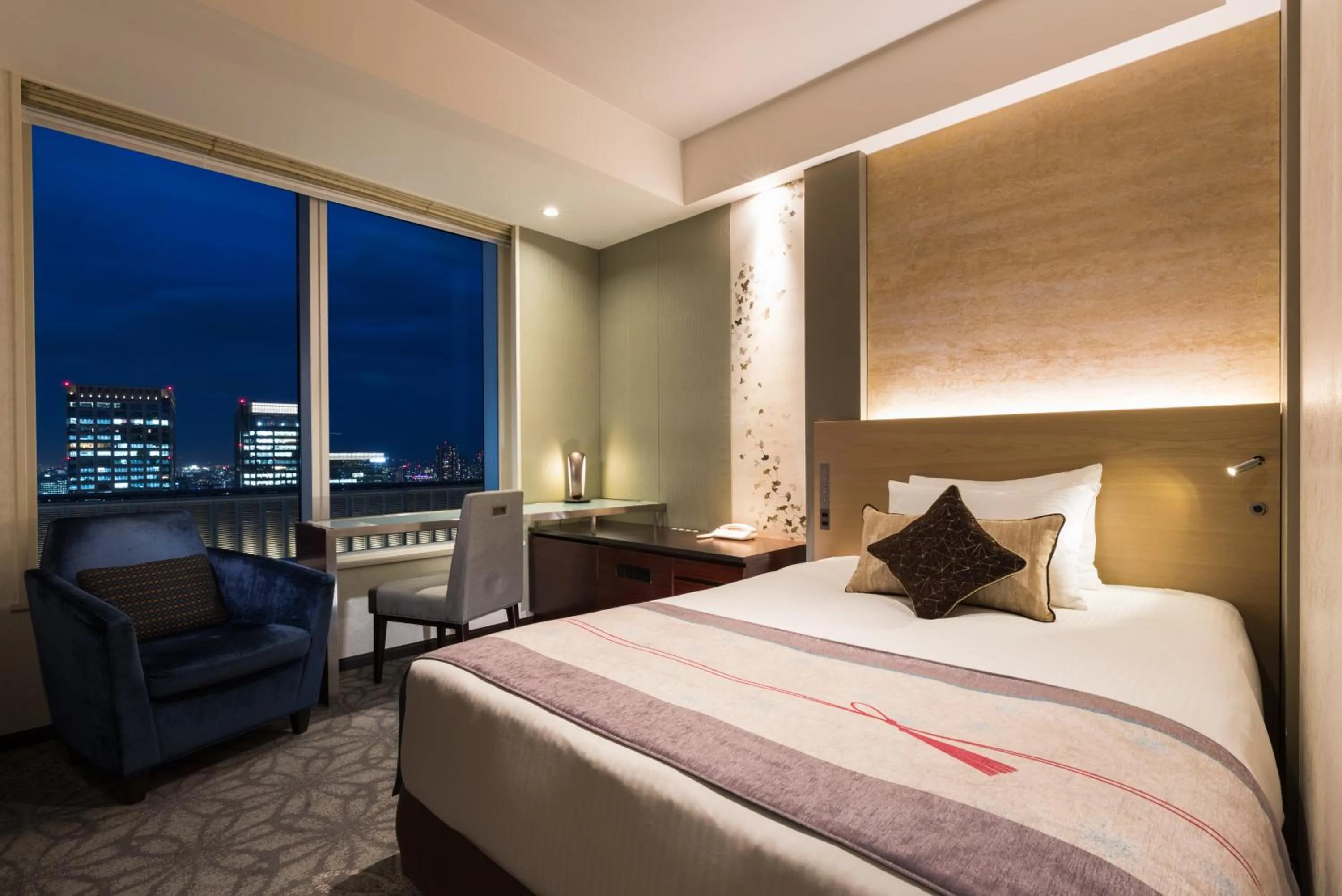 Bed in Hotel Metropolitan Tokyo Marunouchi