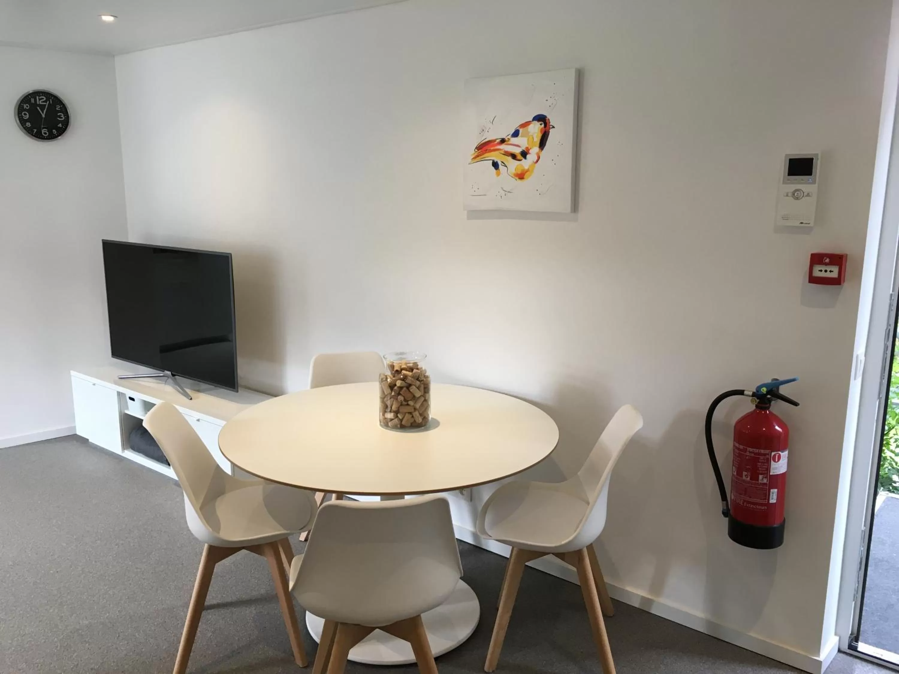 Dining area in Le Coin Cocoon Bis