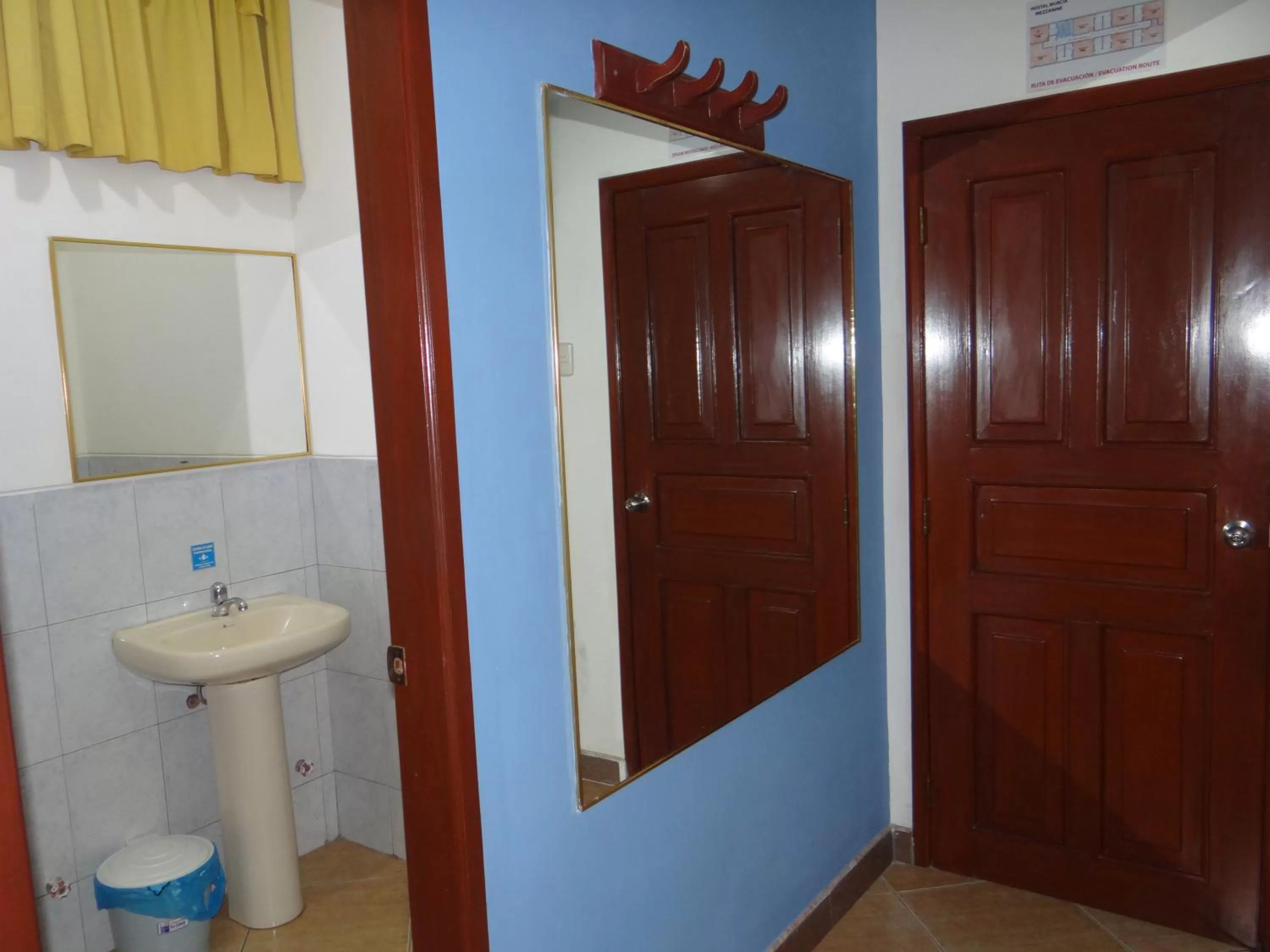 Bathroom in Hotel Murcia