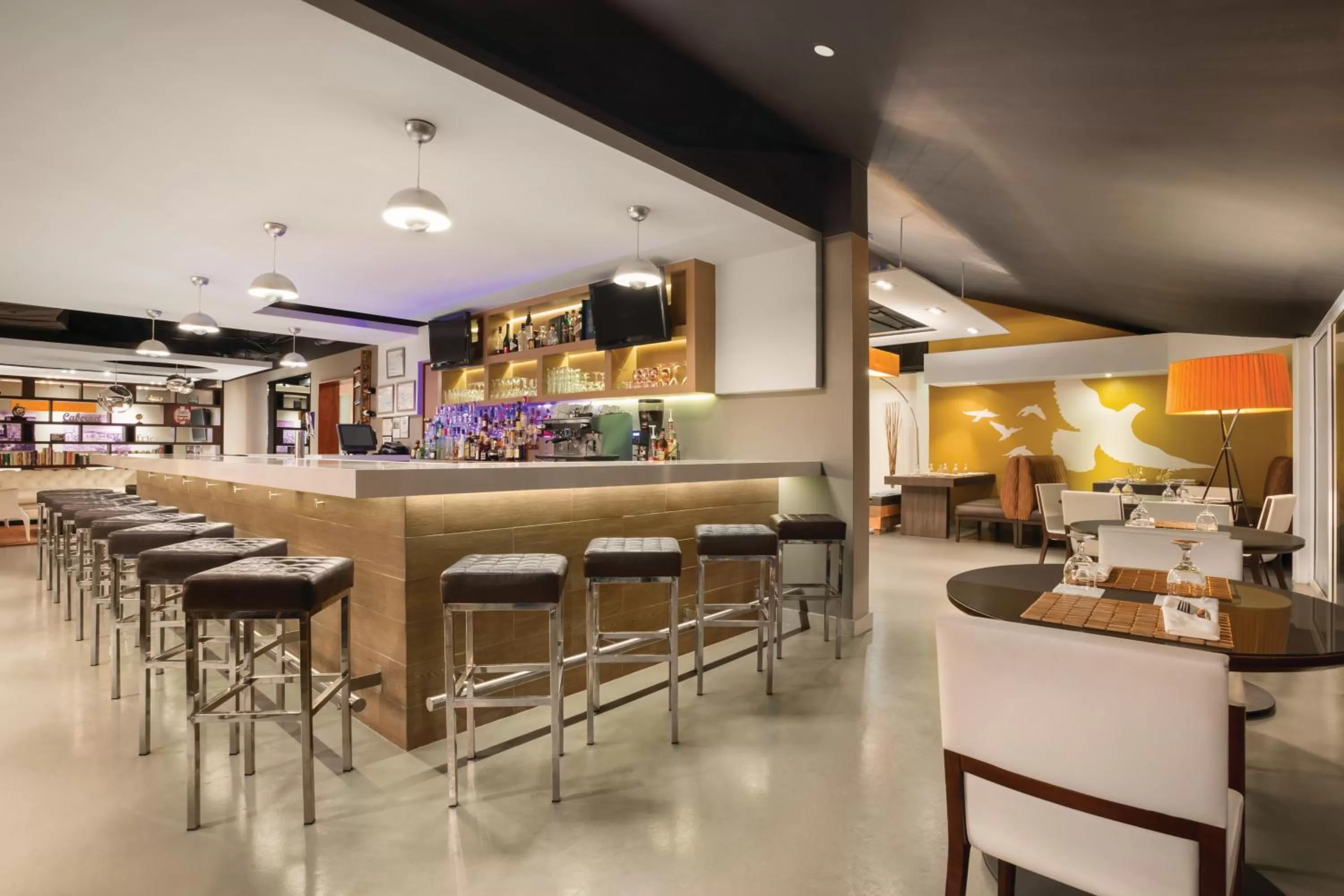 Restaurant/places to eat in TRYP by Wyndham Isla Verde
