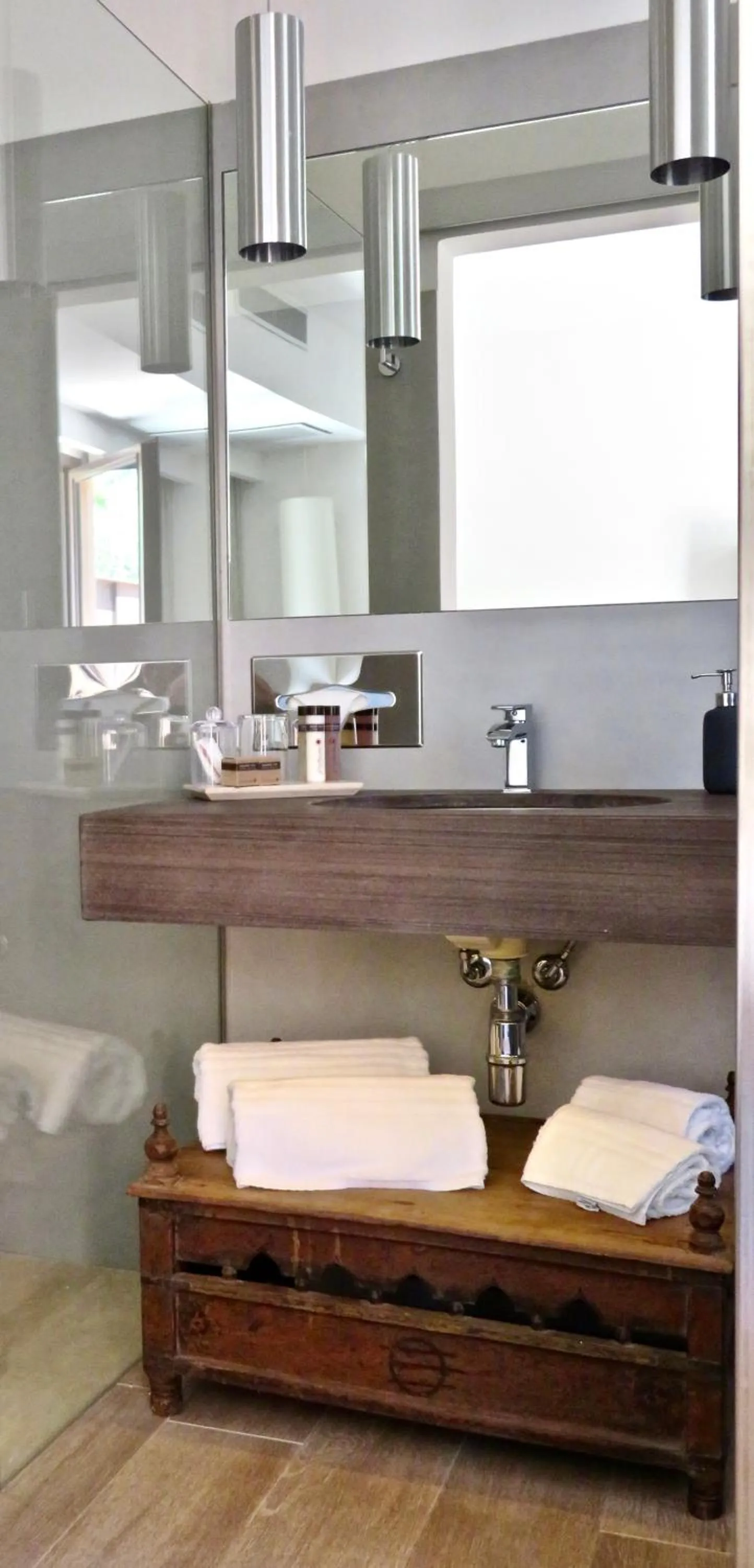 Bathroom in Baglio La Porta by Geocharme