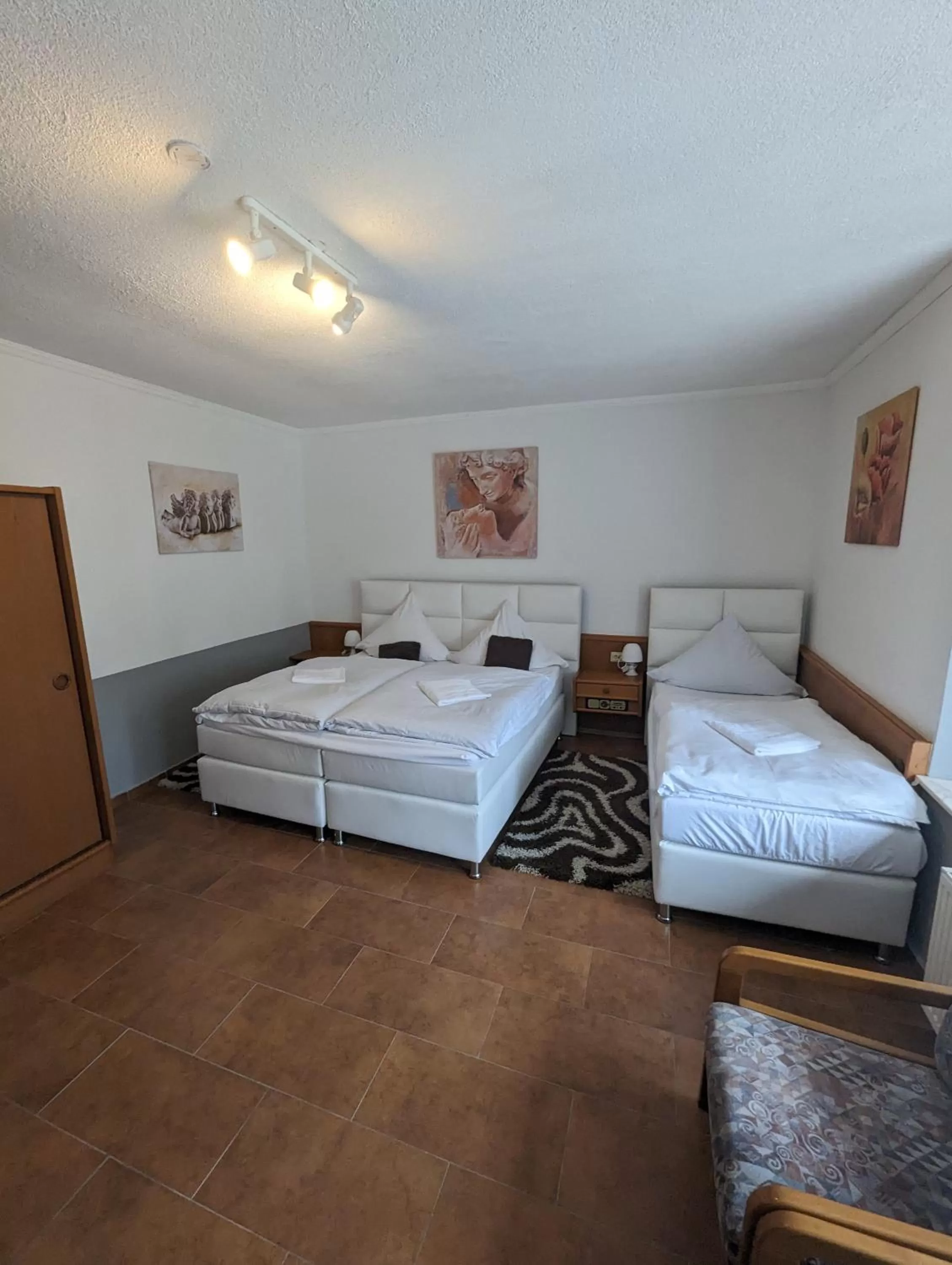 Bed in Hotel Eiserner Anton