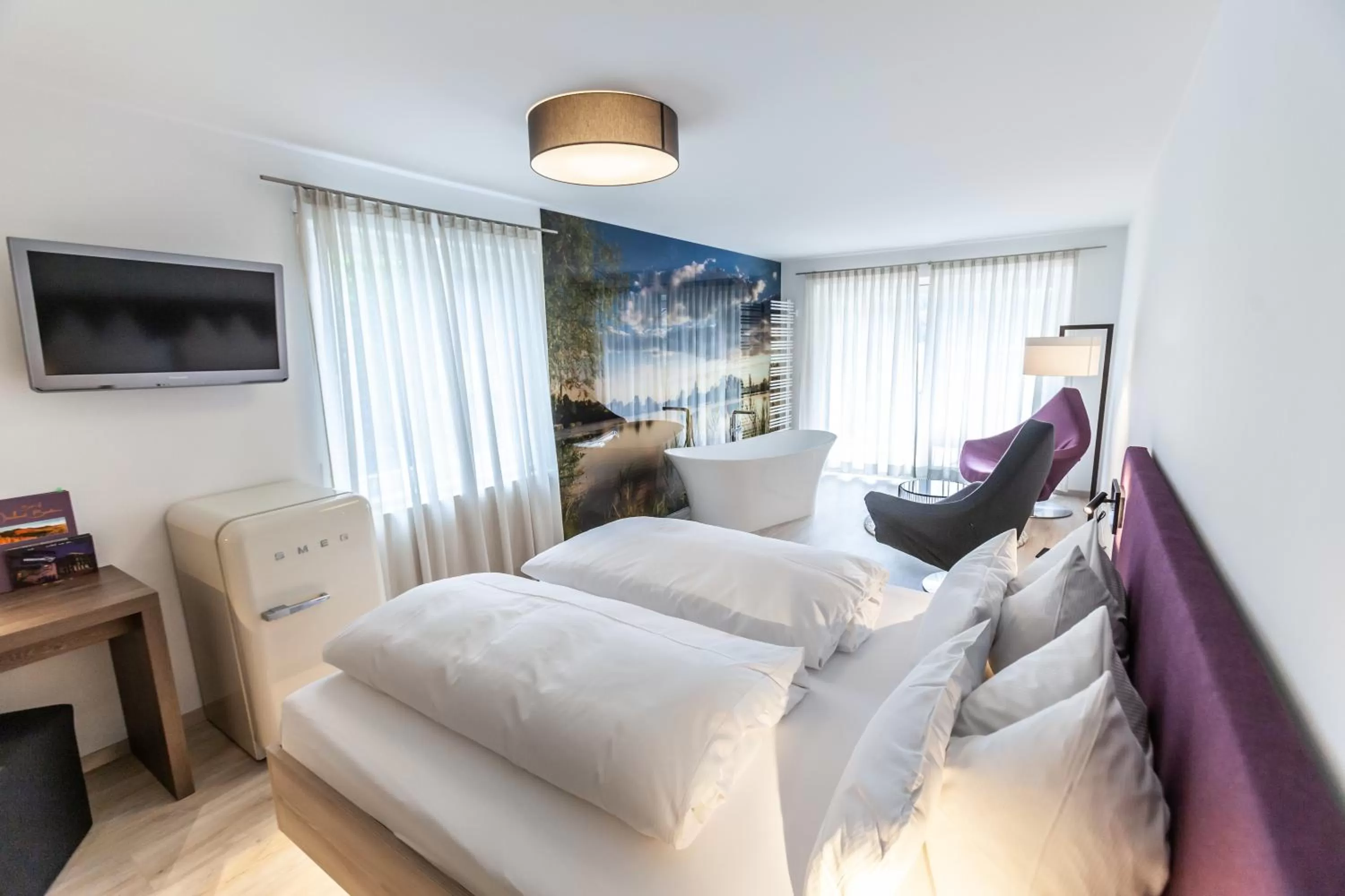 Photo of the whole room, Bed in Bollenhuthotel Kirnbacher Hof