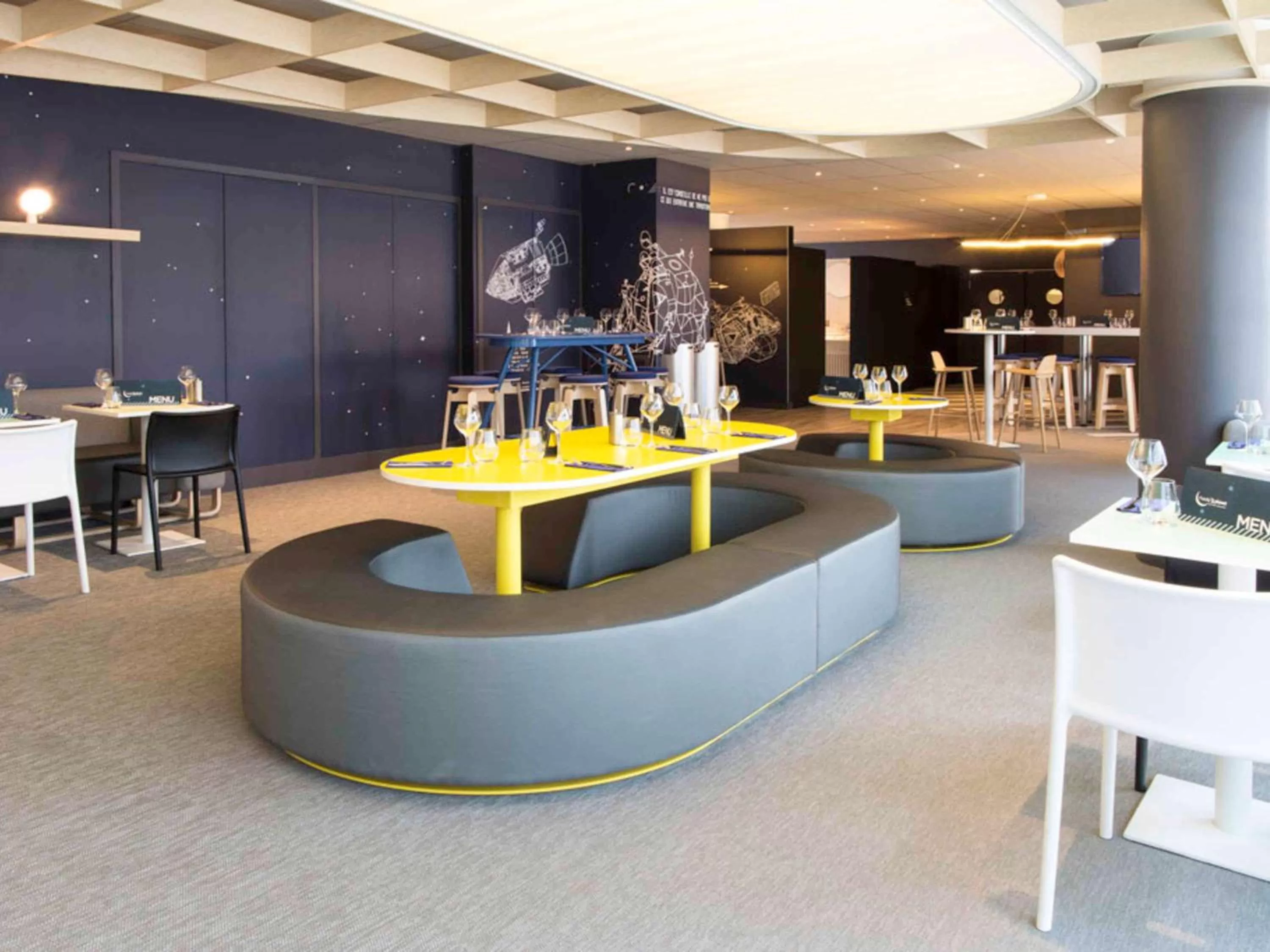 Restaurant/places to eat in ibis Styles Paris Charles de Gaulle Airport