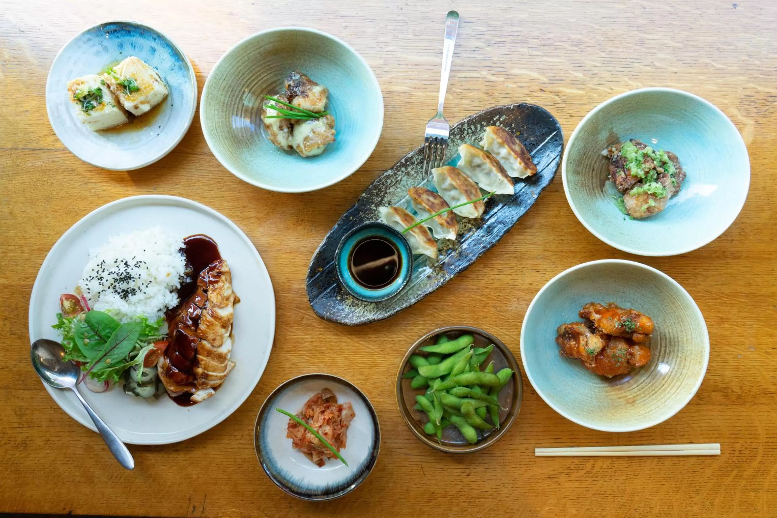 Restaurant/places to eat in Green Rooms