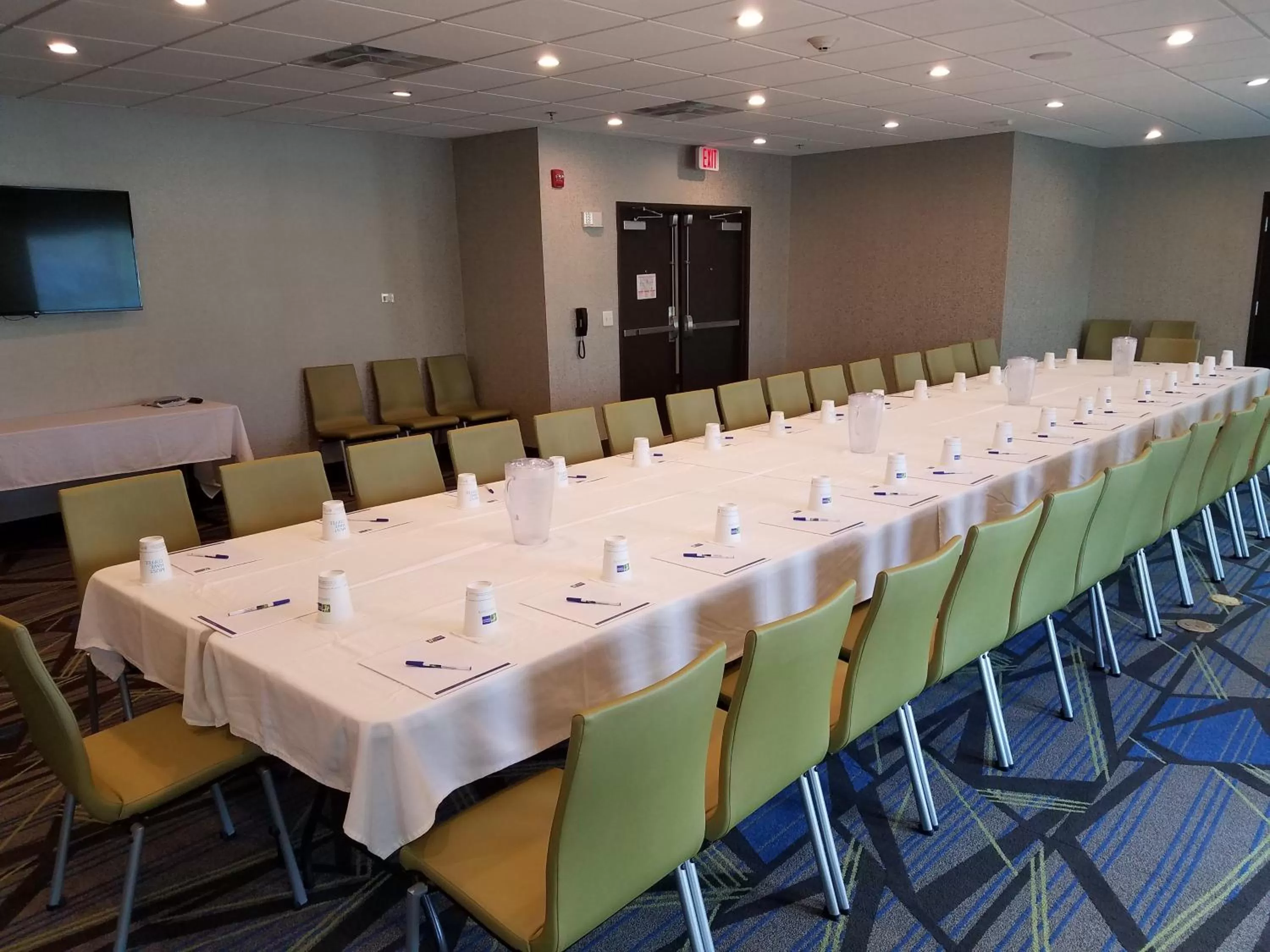 Meeting/conference room in Holiday Inn Express Donaldsonville by IHG