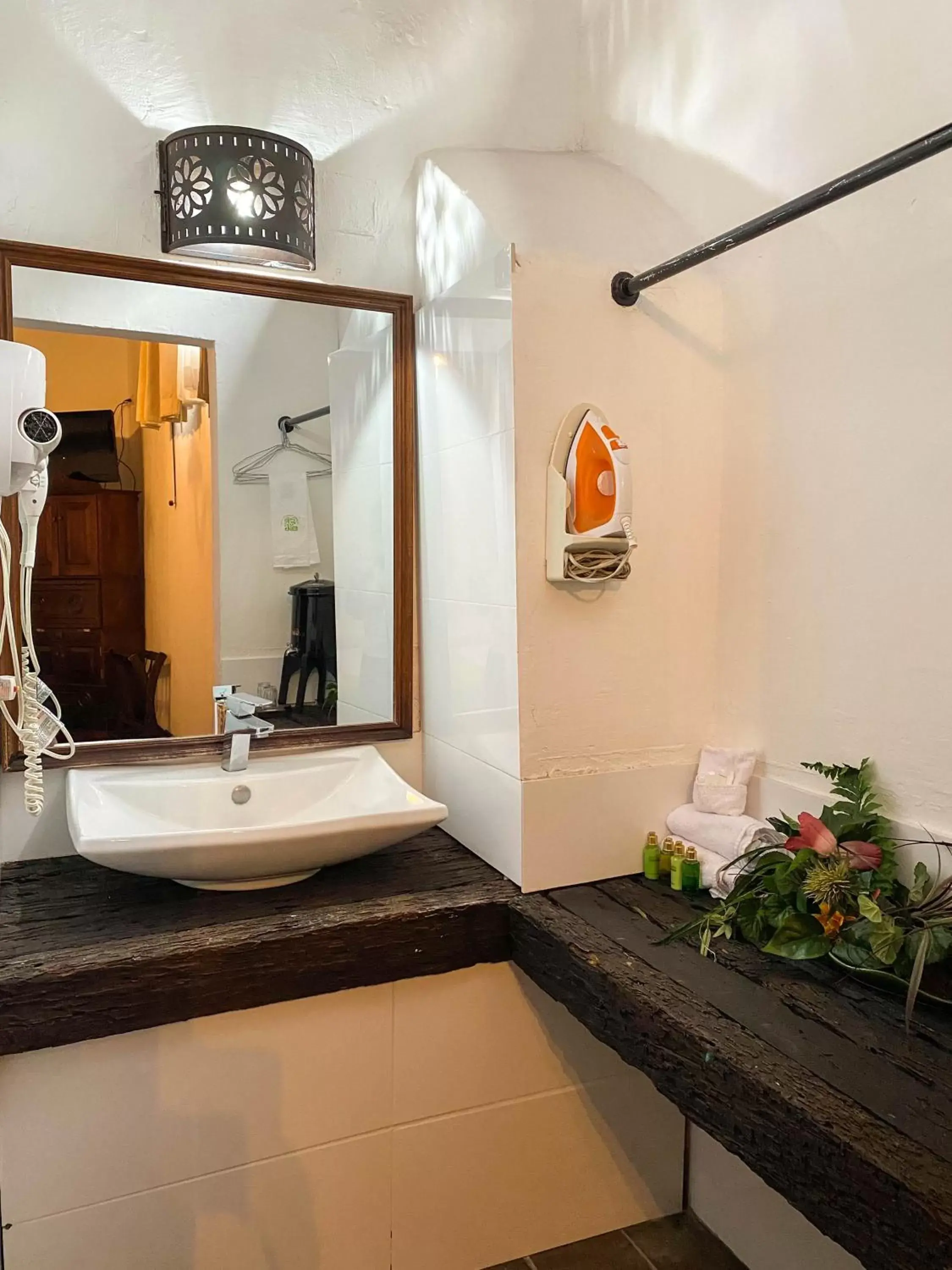 Standard Twin Room in El Carmen Hotel Standard Twin Room in El Carmen Hotel