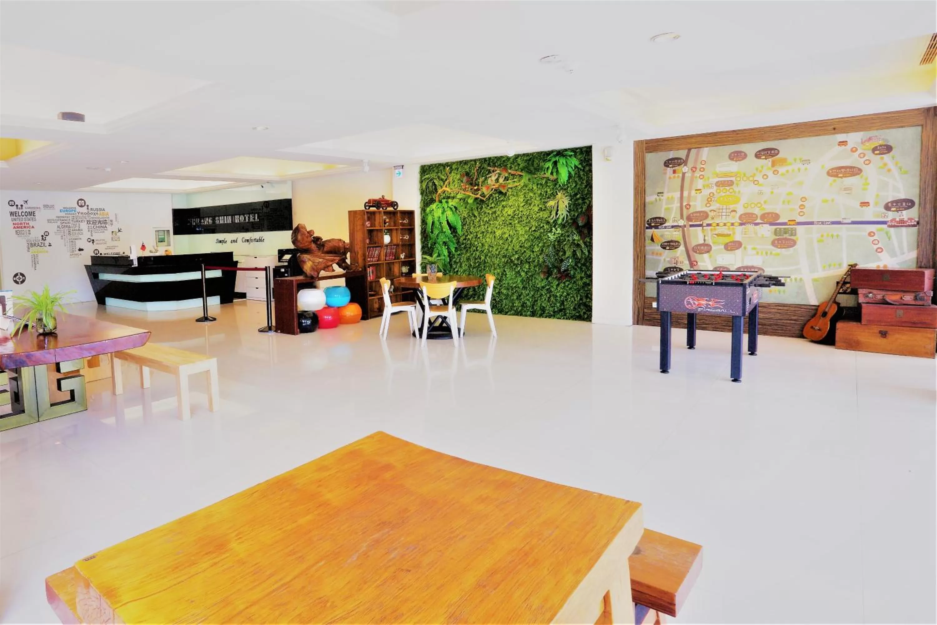 Seating area in Huang Shin Business Hotel-Chung Kang