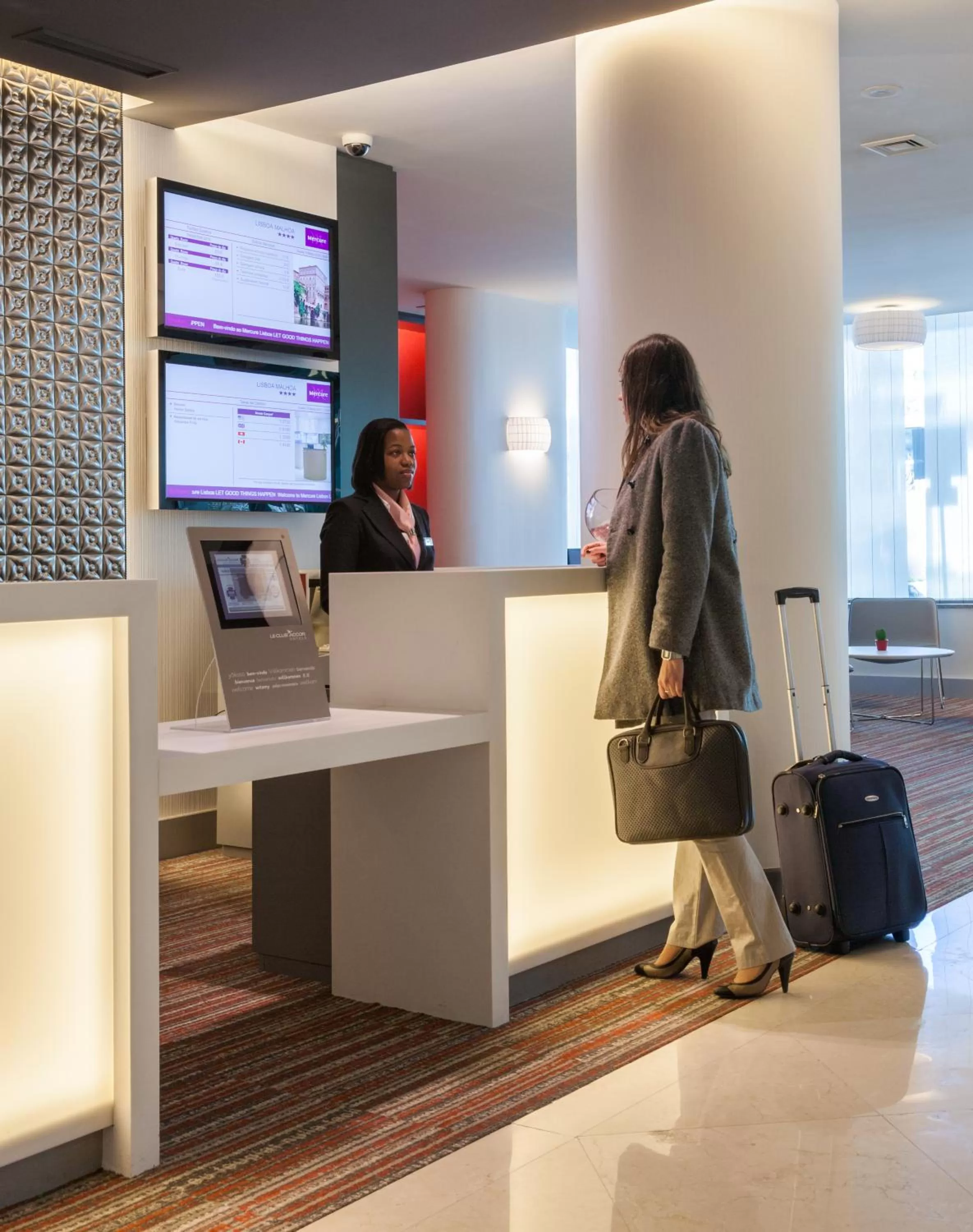 Lobby or reception in Hotel Mercure Lisboa
