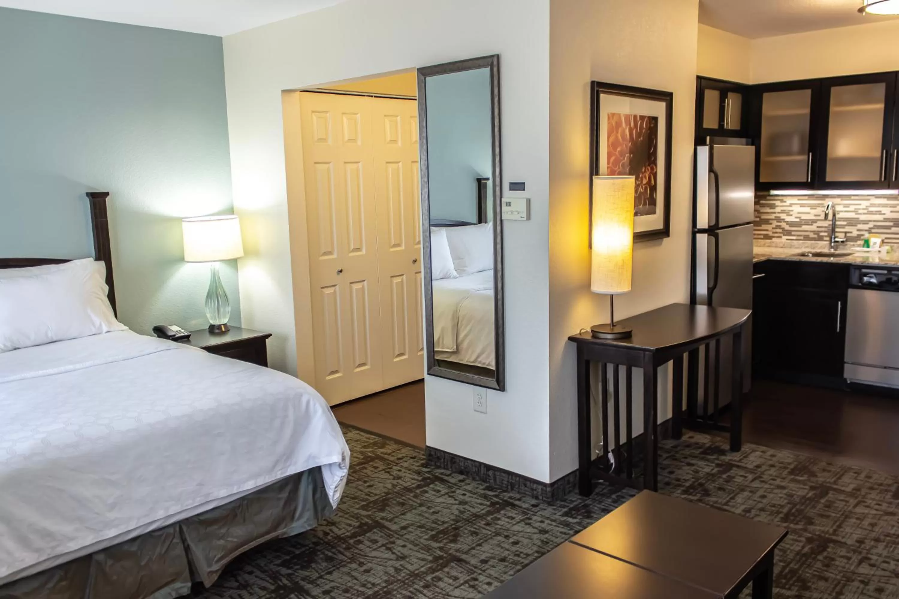 Photo of the whole room, Bed in Staybridge Suites Minot by IHG