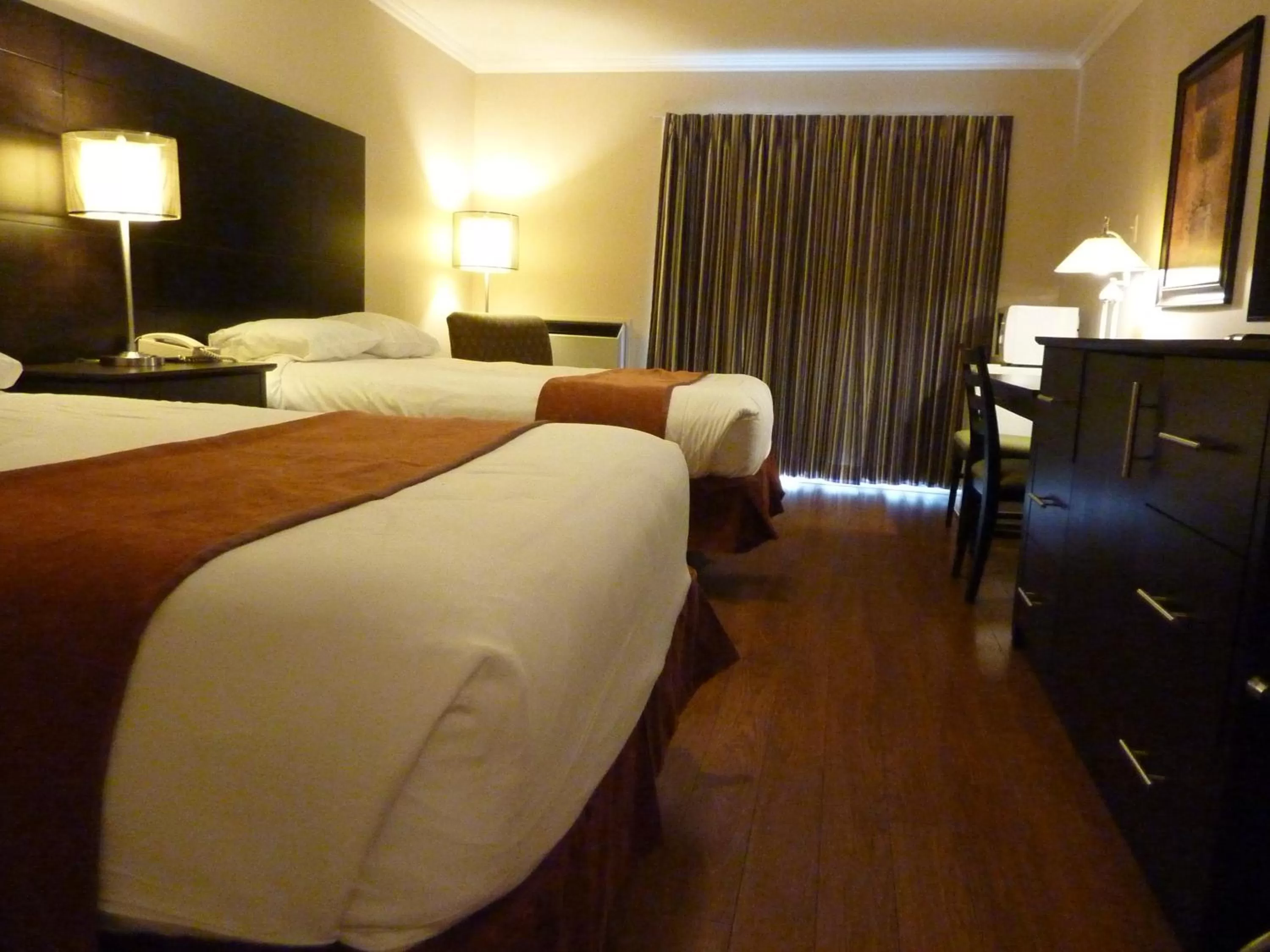 Bed in Motel Becancour