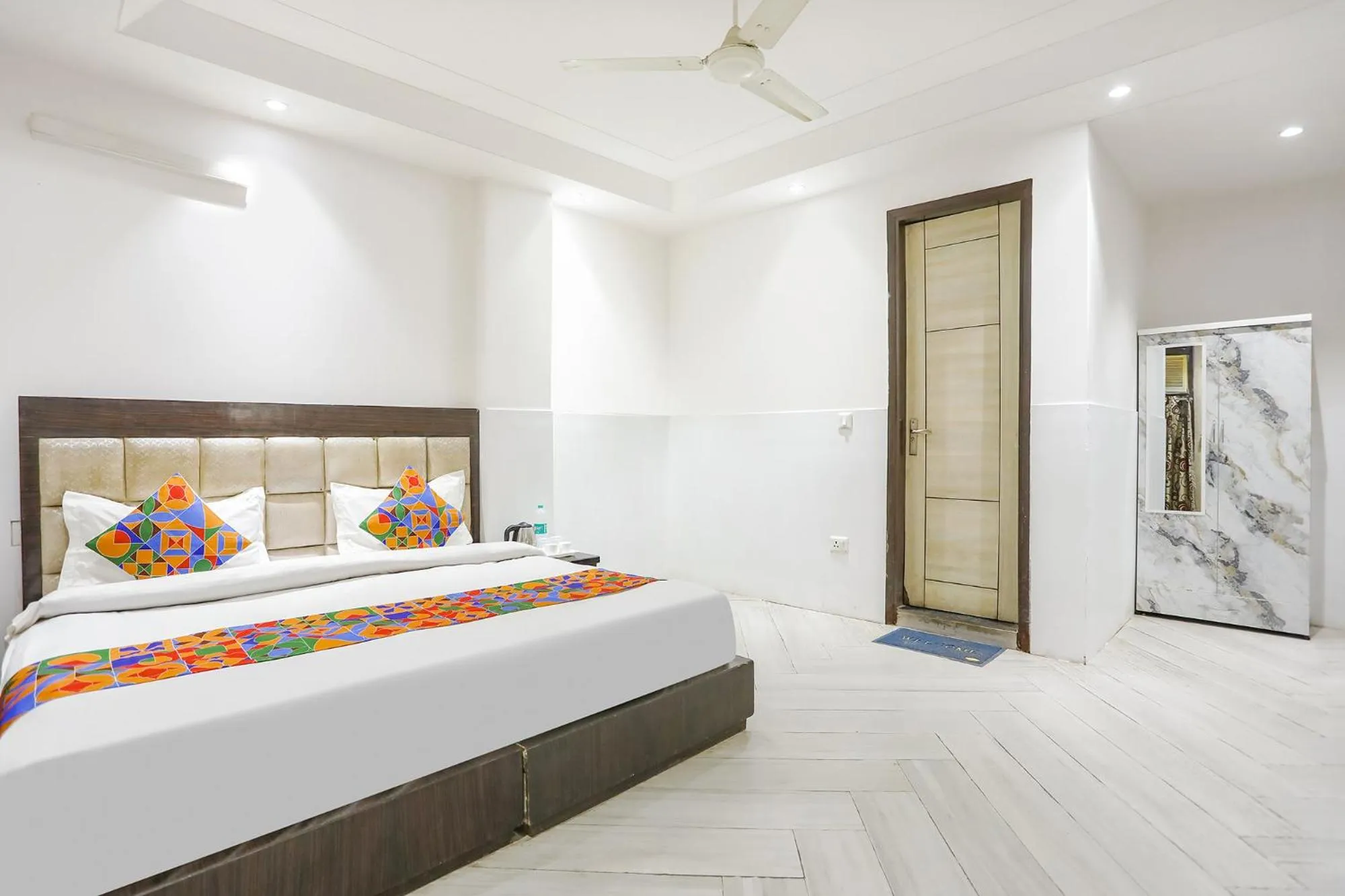 Bed in Via Lotus Palace