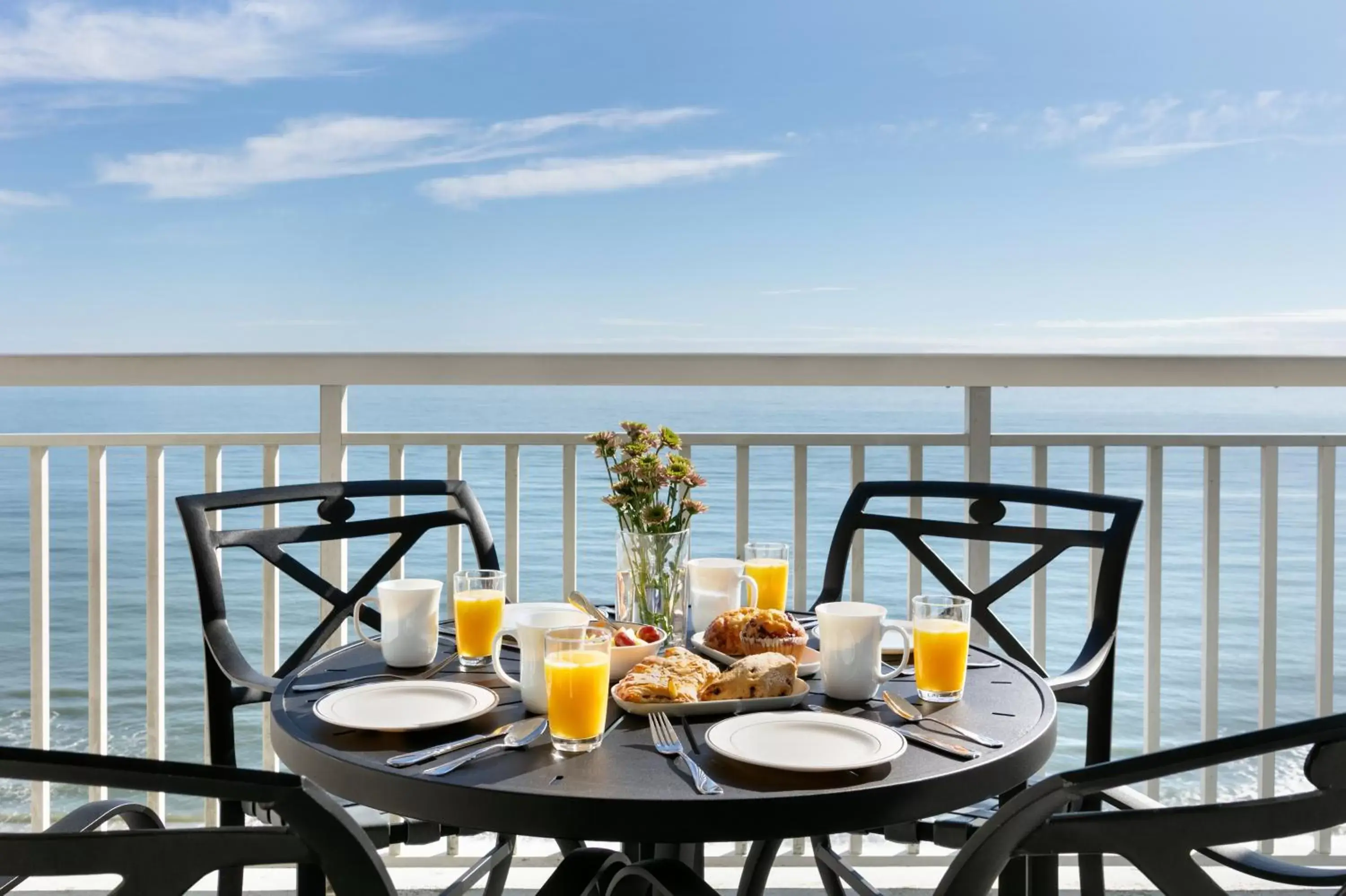 King Suite - Non-Smoking in Holiday Inn & Suites Ocean City by IHG King Suite - Non-Smoking in Holiday Inn & Suites Ocean City by IHG