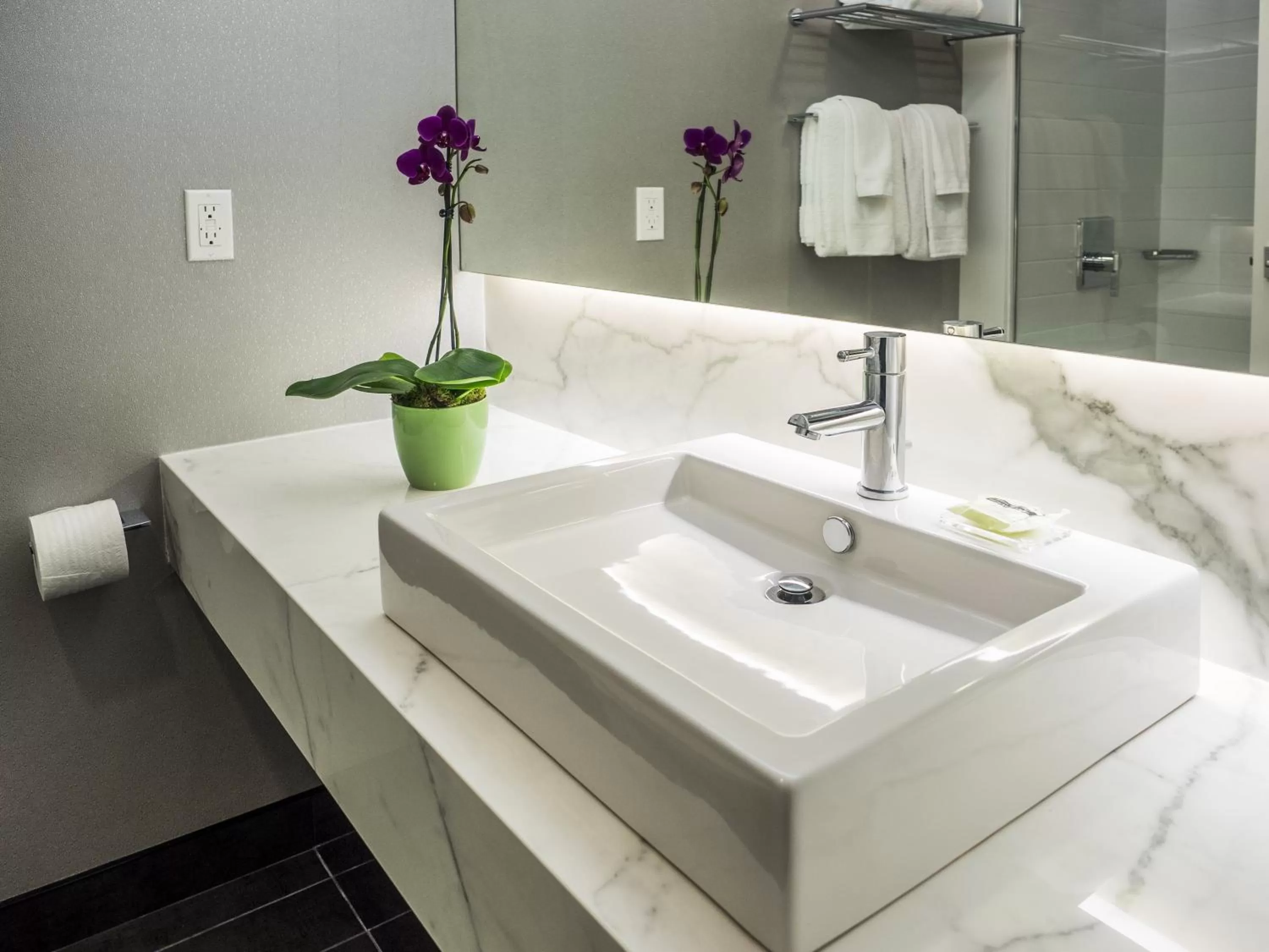 Bathroom in Rodd Miramichi