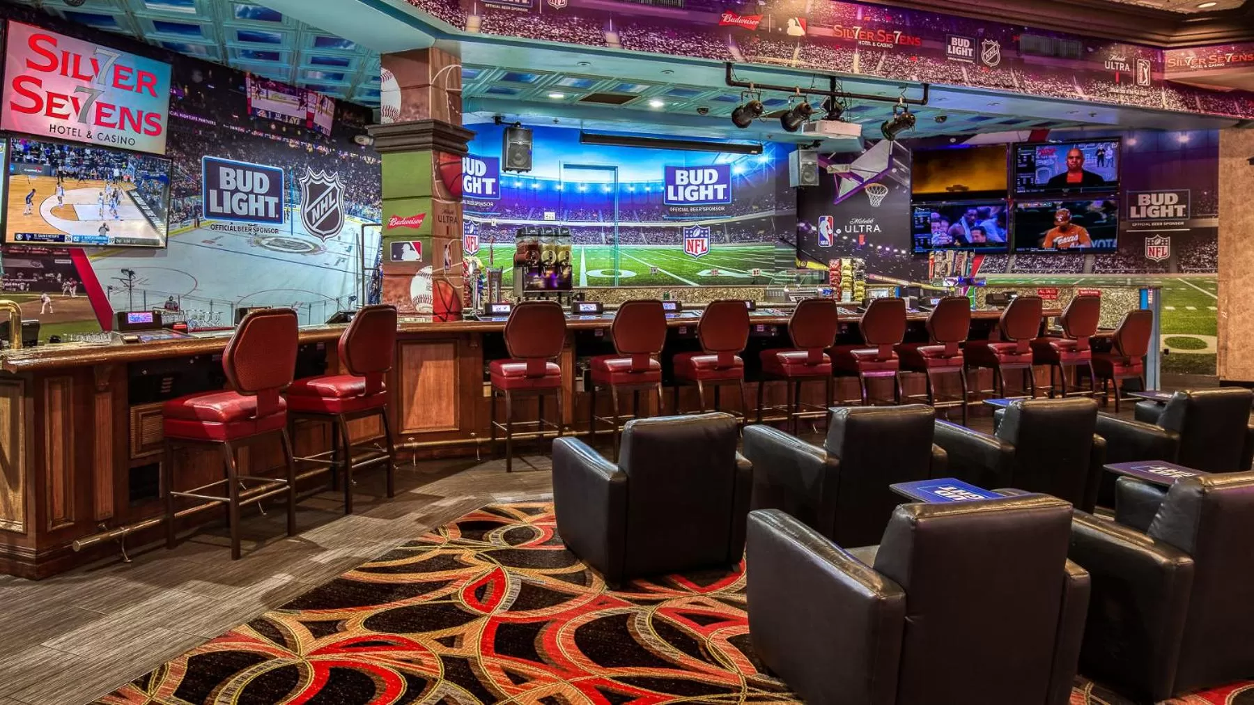 Lounge or bar in Silver Sevens Hotel & Casino