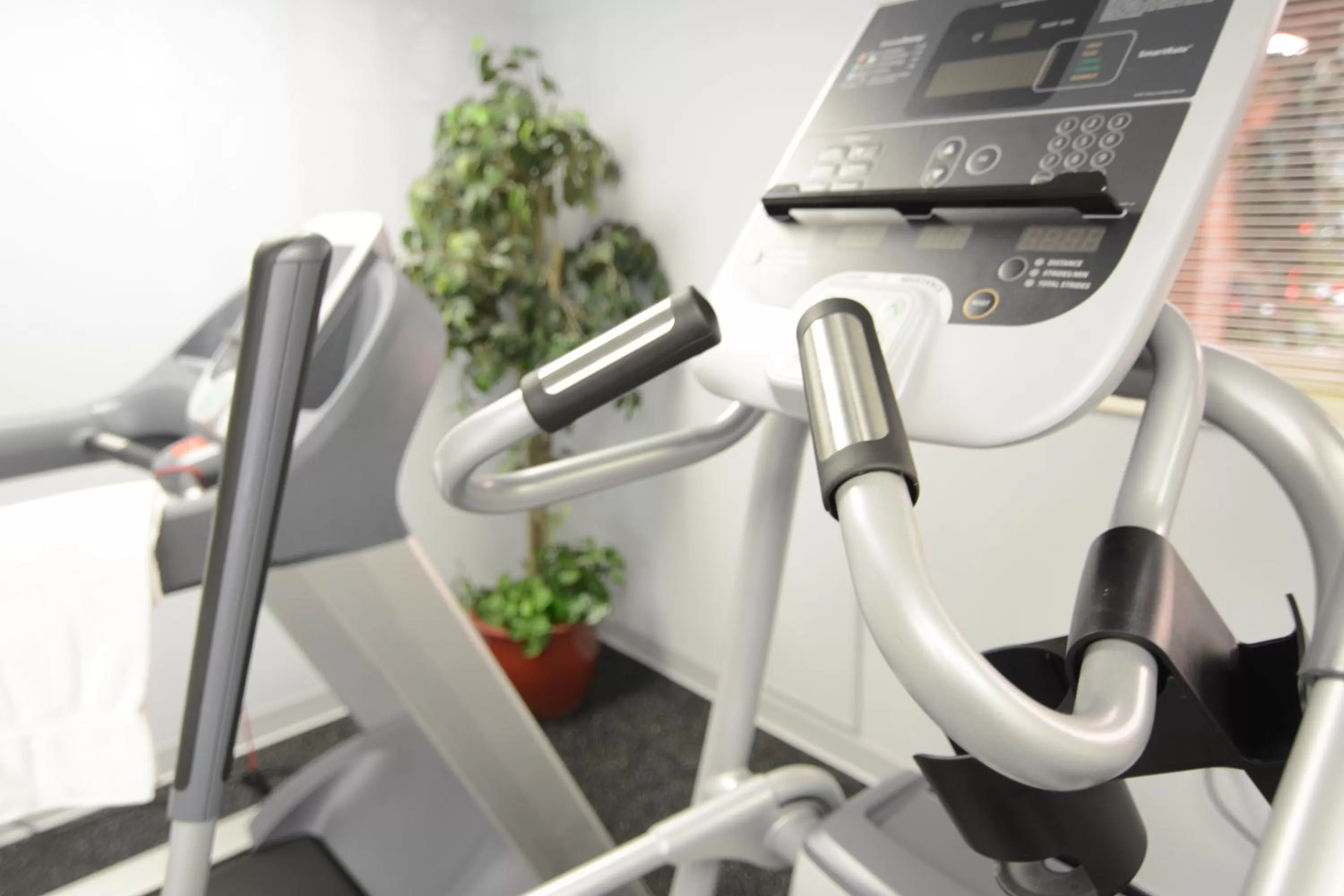 Fitness centre/facilities in Century Hotel