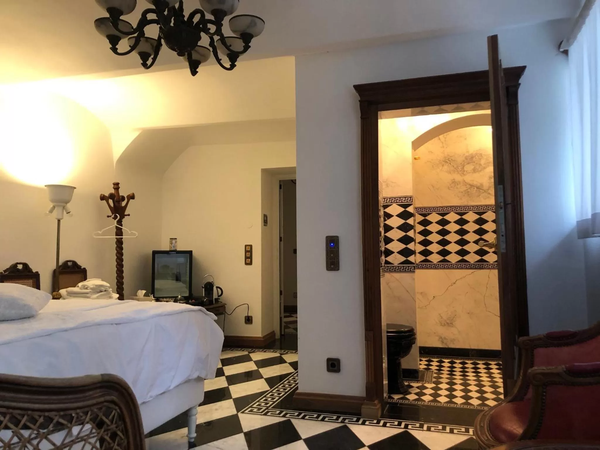 Bed in Sarah's Altstadt Oase Salzburg