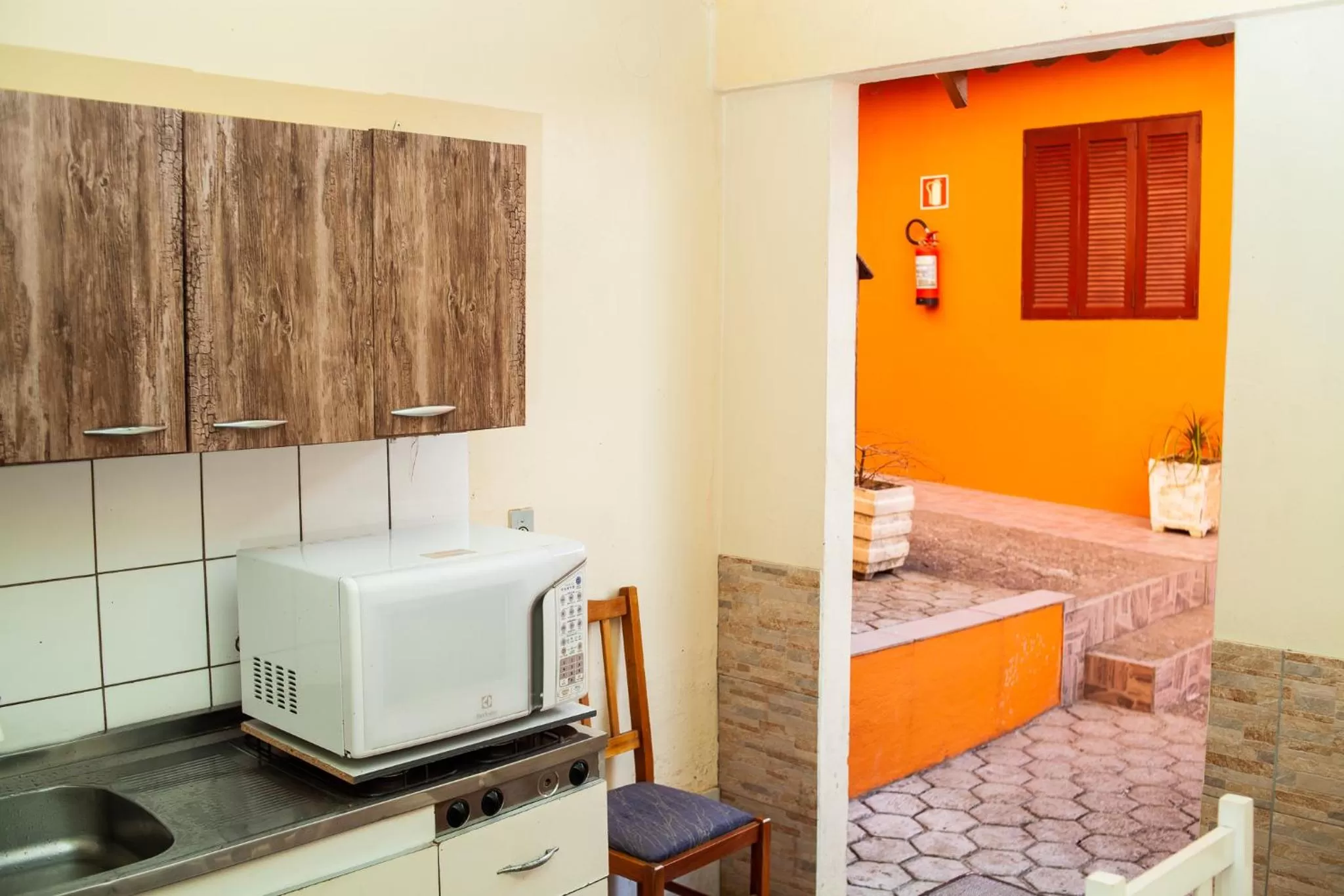 Communal kitchen, Bathroom in Pousada Barth