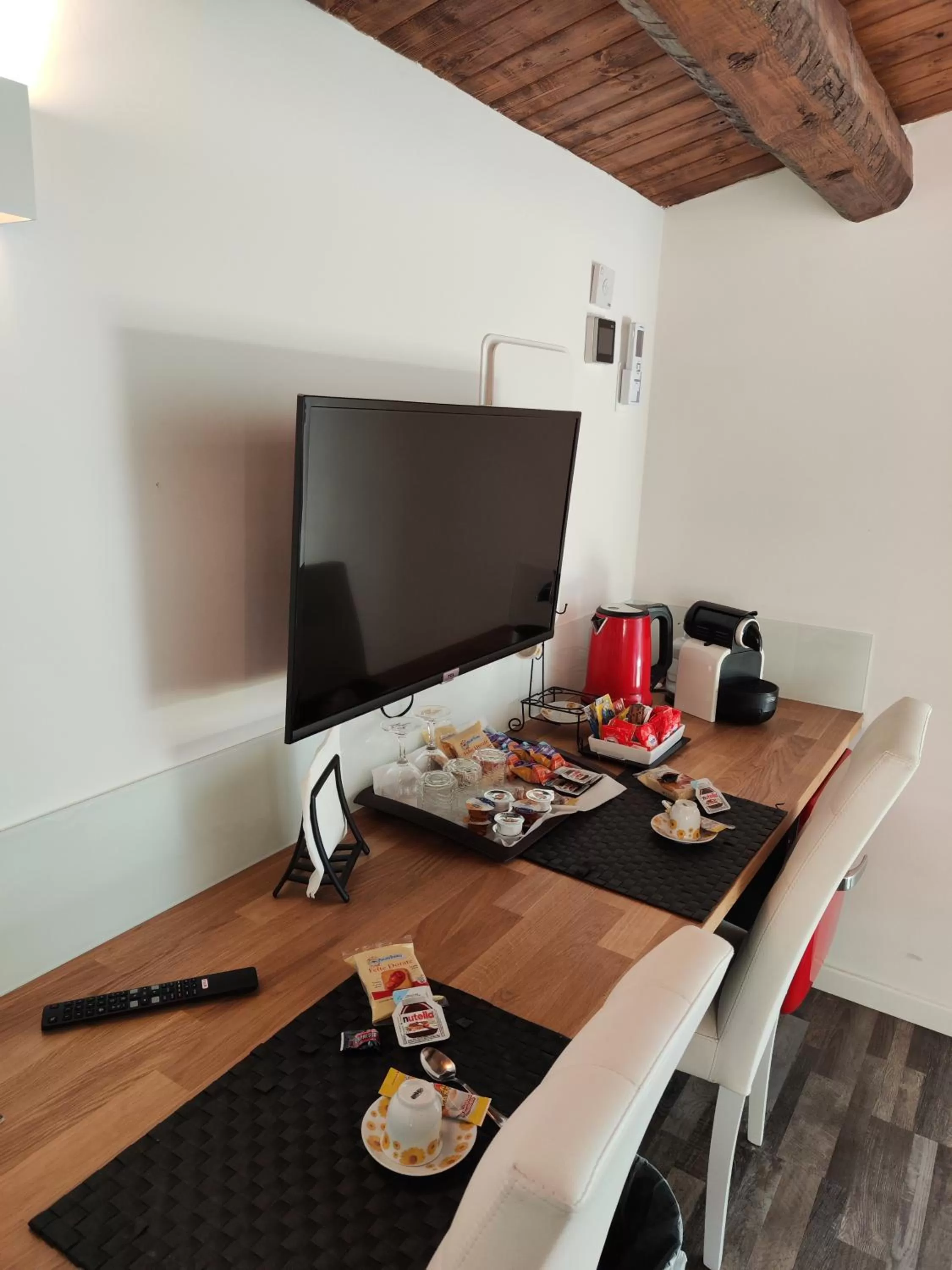 Coffee/tea facilities in San Francesco Rooms and Apartment with Terrace in Palermo Locazione Turistica