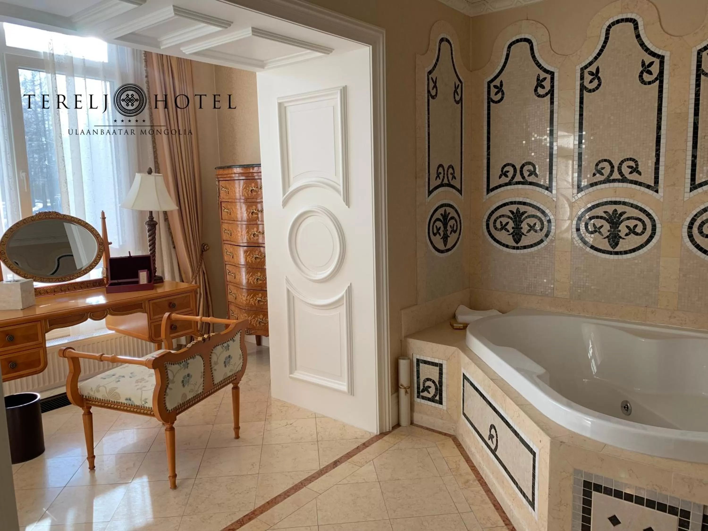 Open Air Bath in Terelj Hotel & Spa