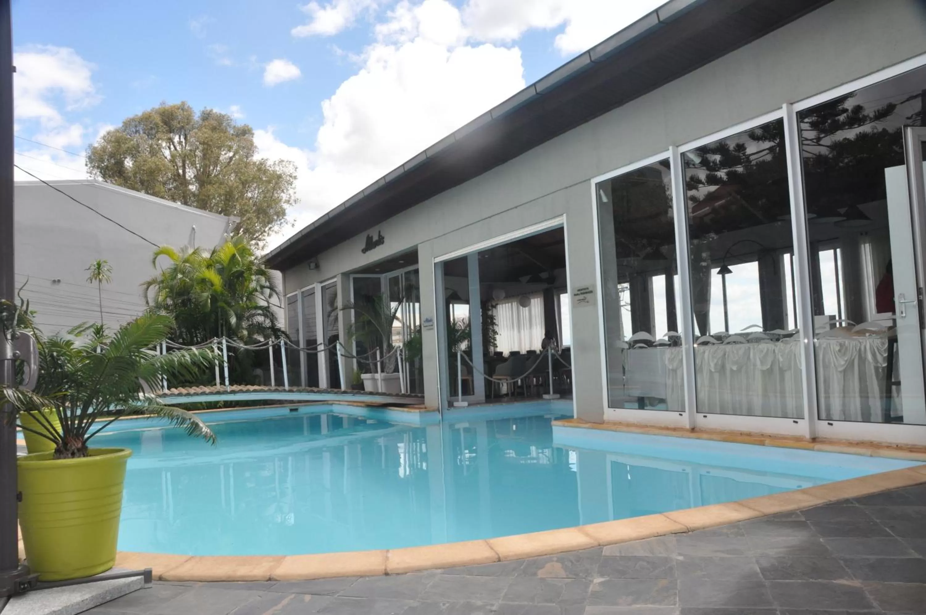 Dining area, Swimming Pool in Atlantis