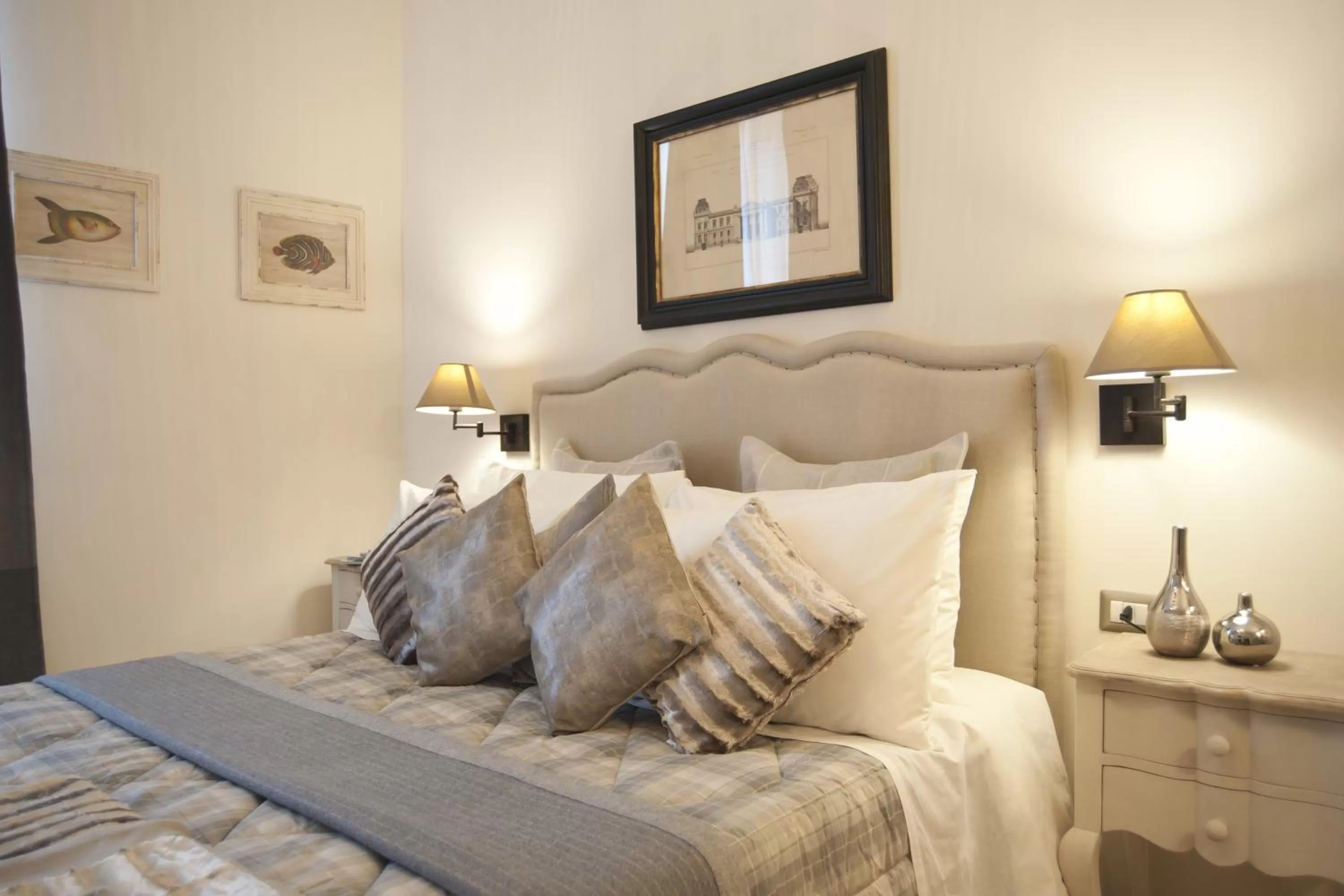 Day, Bed in Town House 62