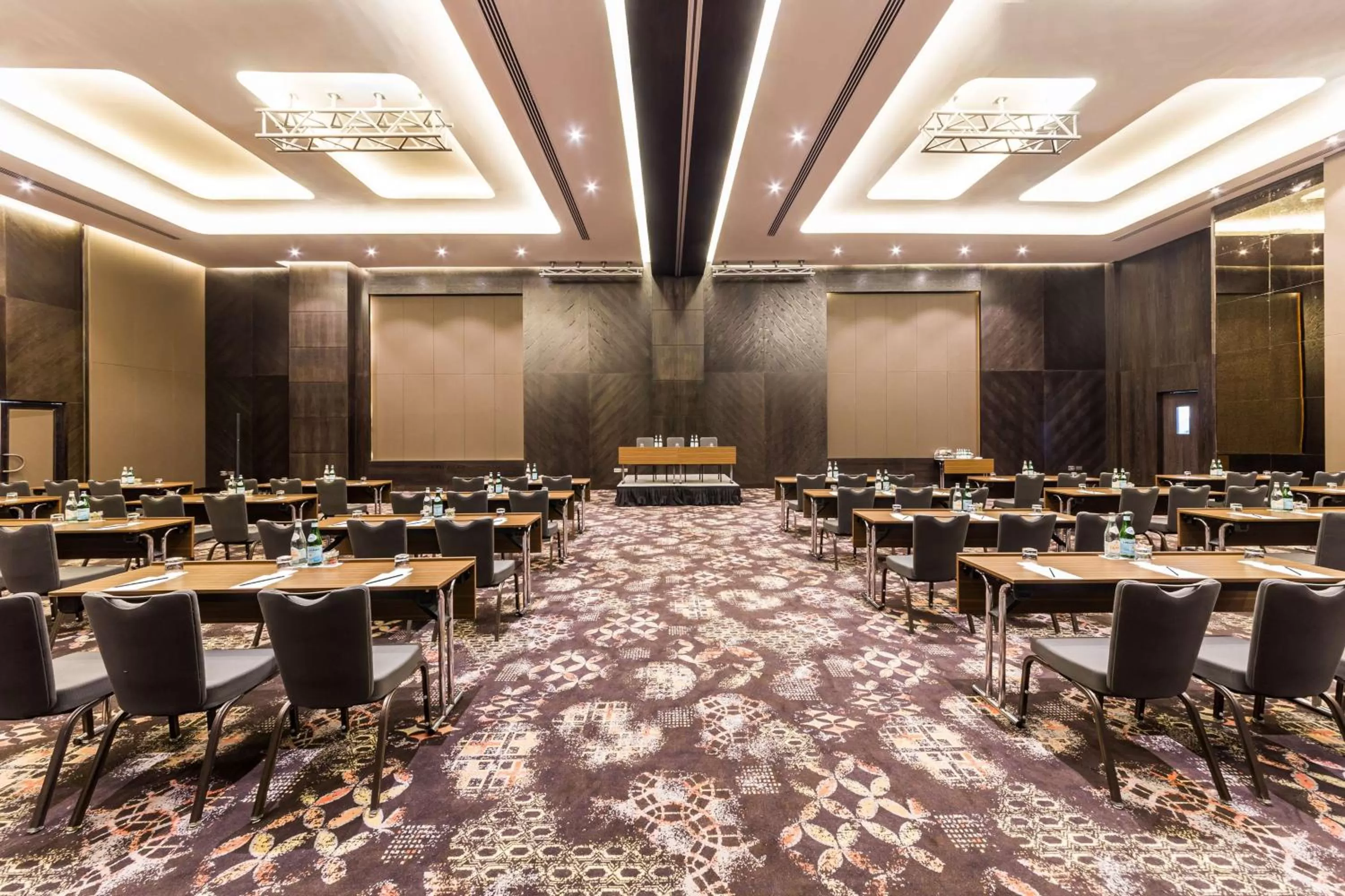 Business facilities in Radisson Blu Hotel, Dubai Canal View