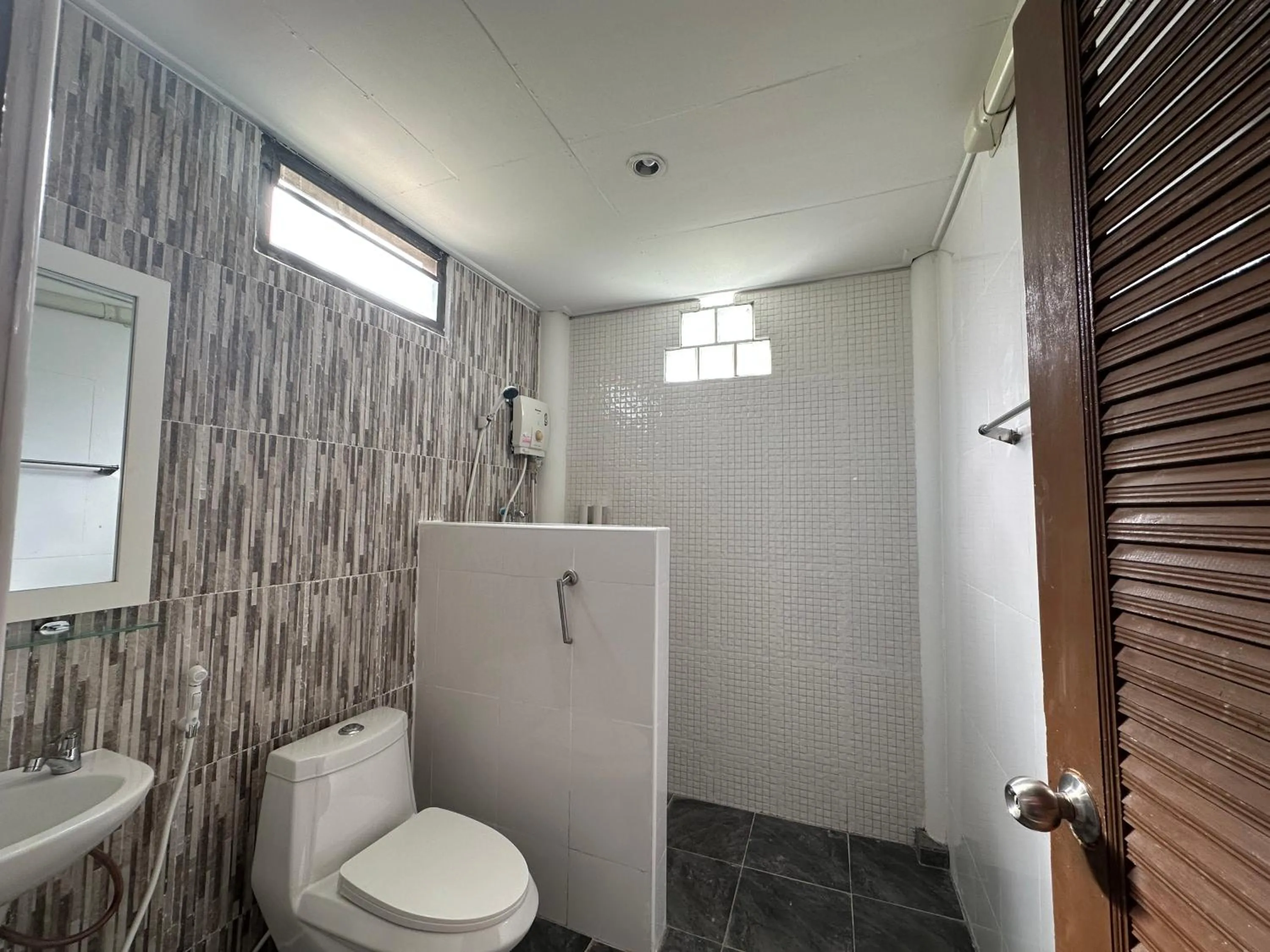 Bathroom in Lanta Garden Home