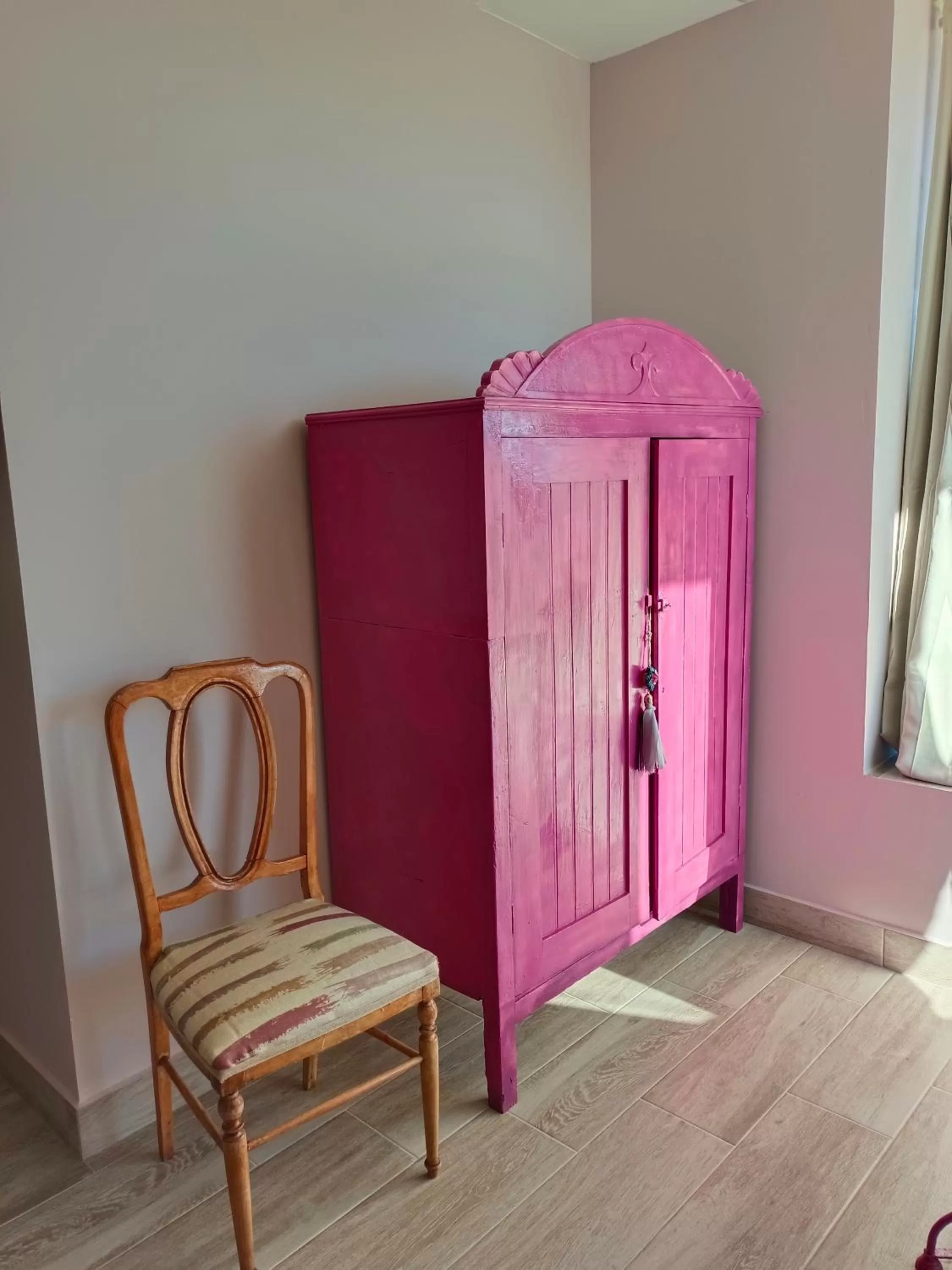 wardrobe in Cabezo Buñuel Hostal