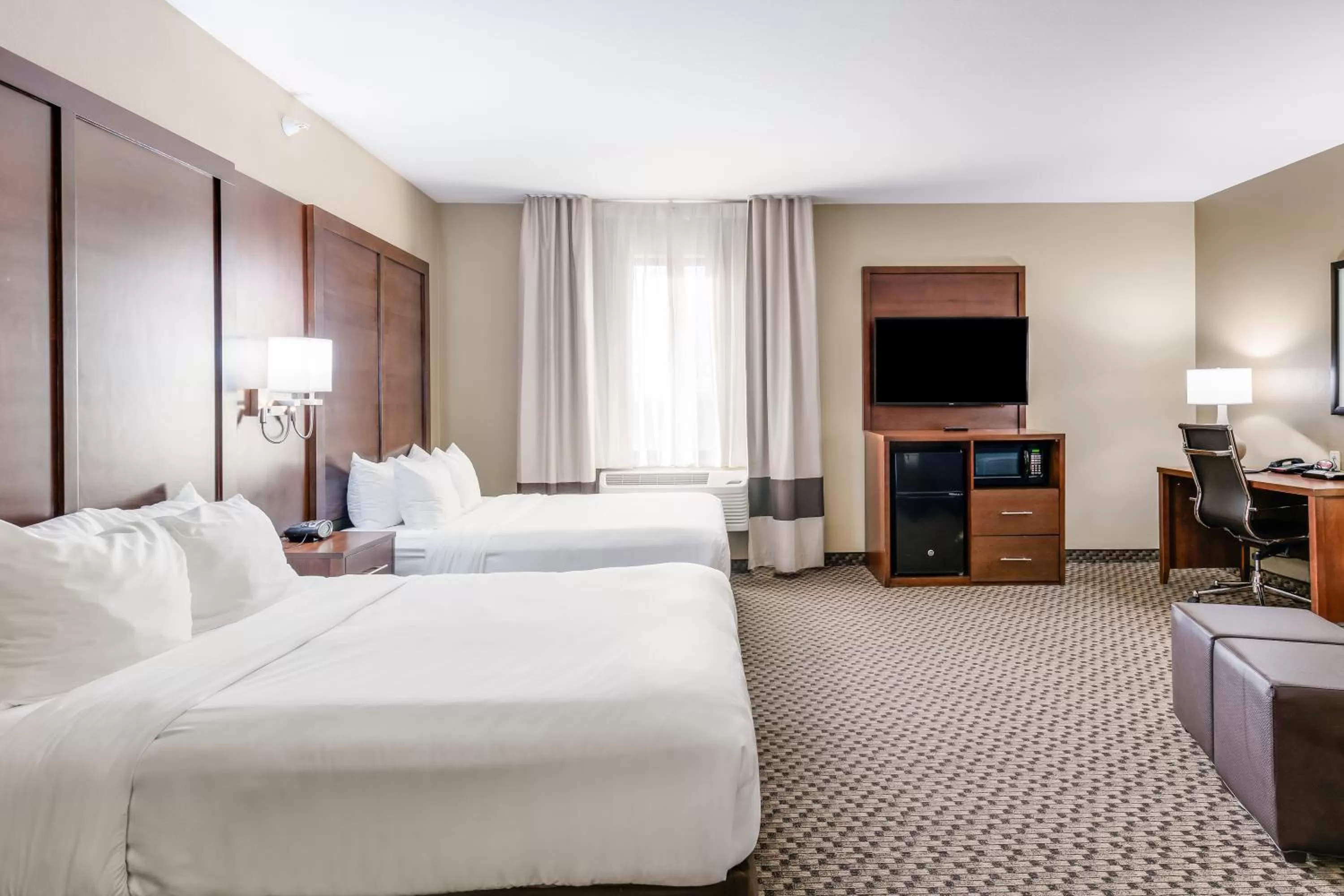 Bed in Comfort Suites Fort Stockton