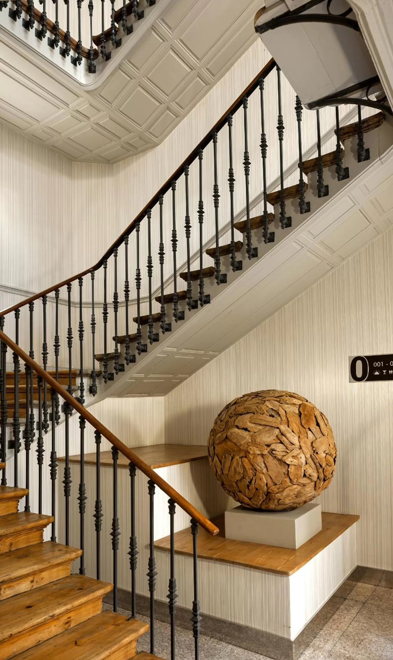 Lobby or reception in Catalonia Plaza Mayor