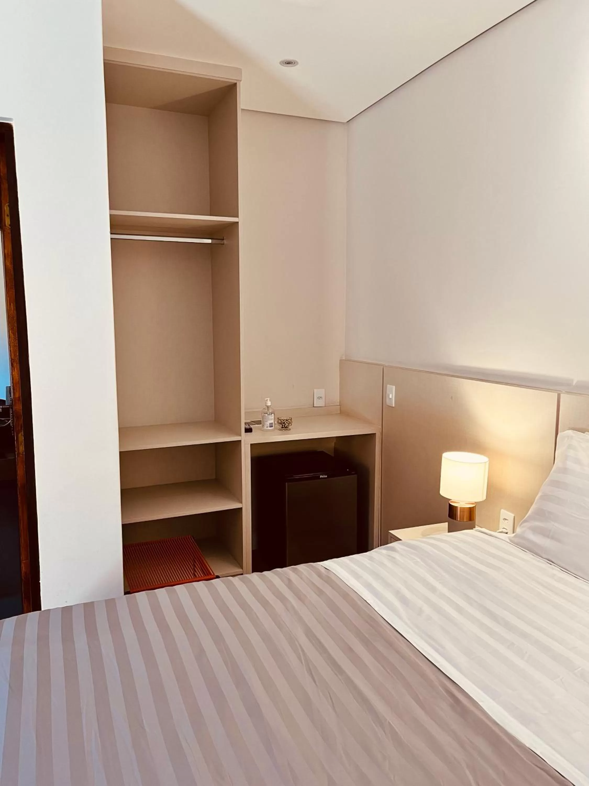 Bedroom, Bed in Hotel do Parque - Cunha