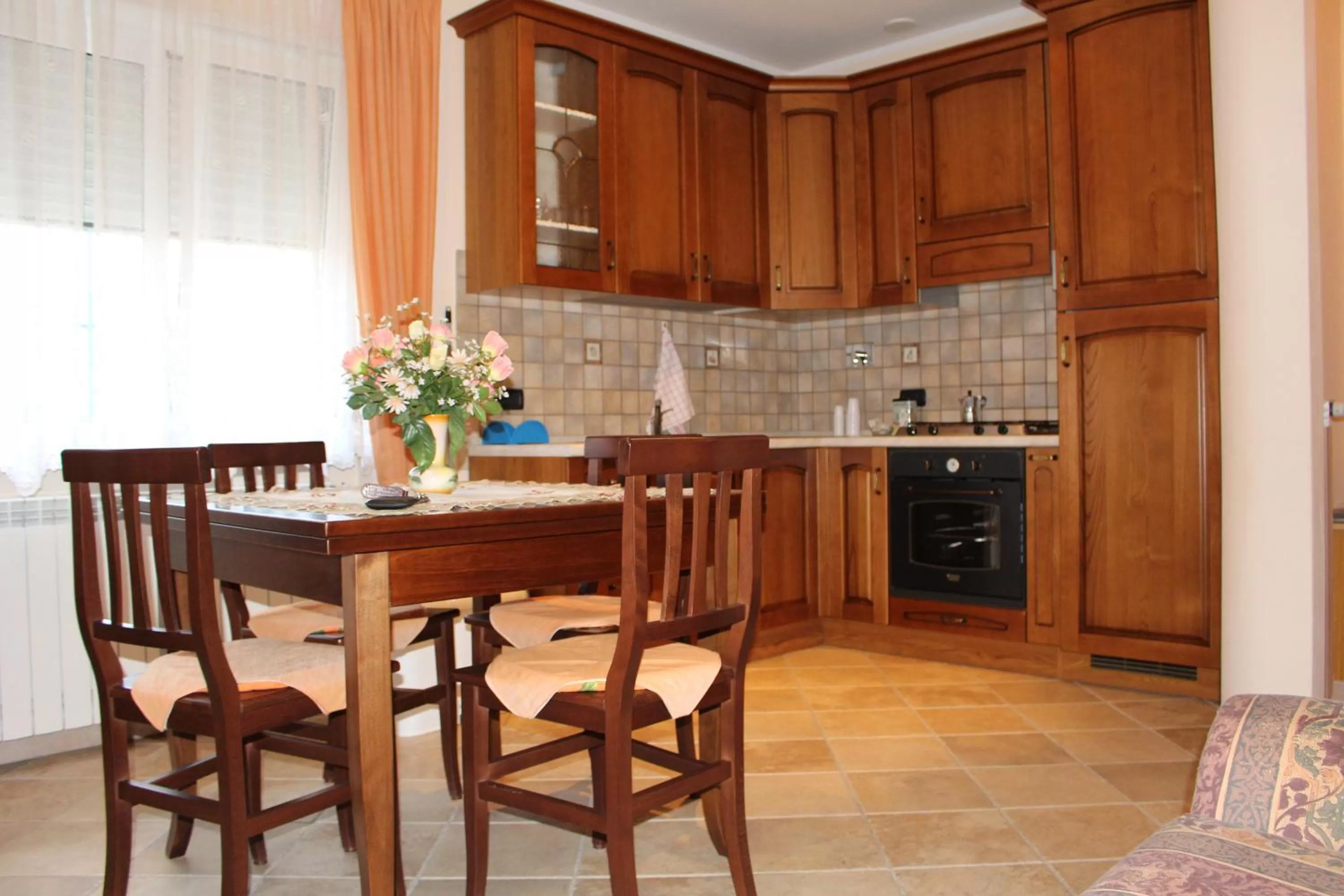 Kitchen or kitchenette in B&B Esperança