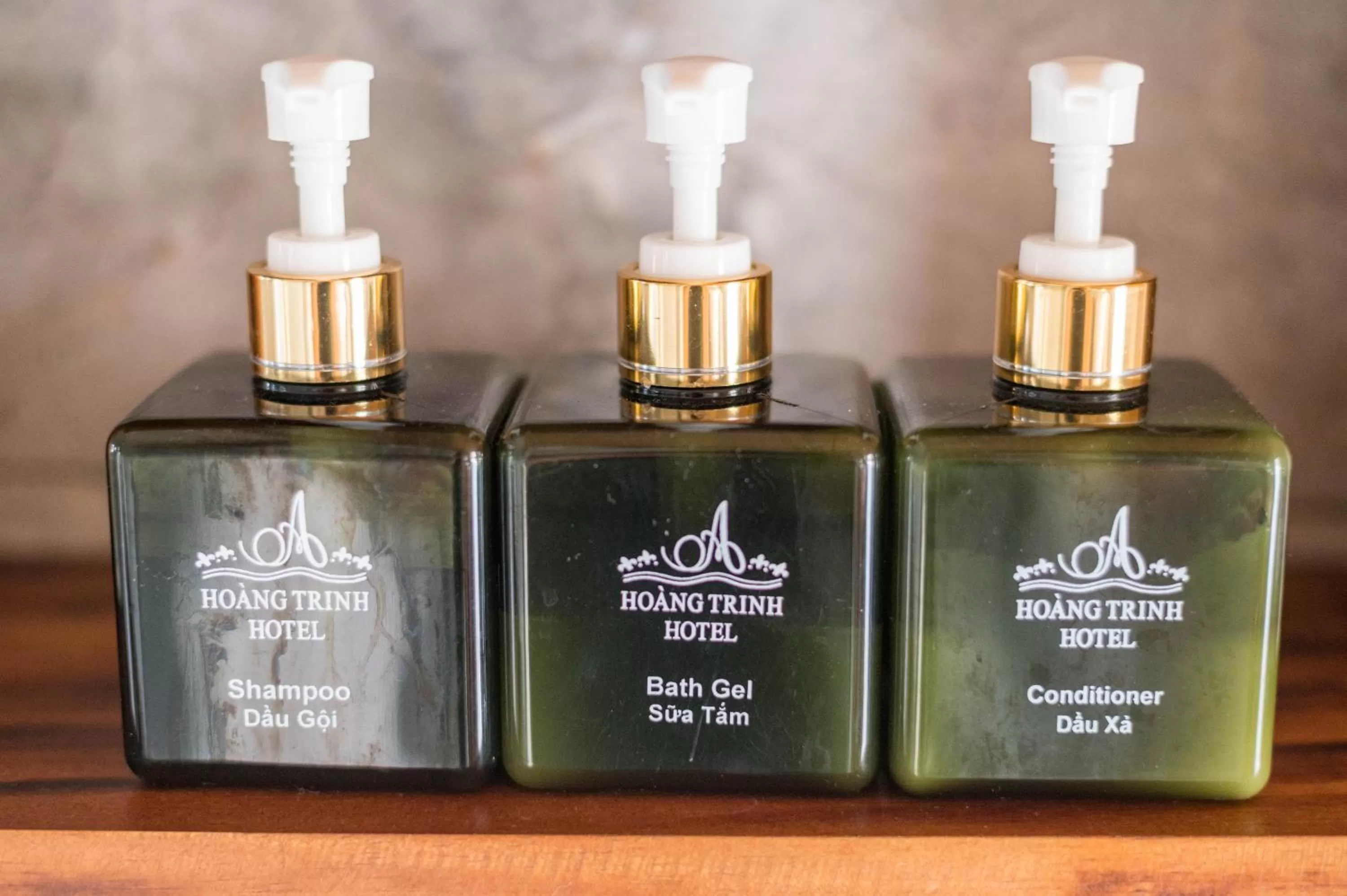 Shower in Hoang Trinh Hotel