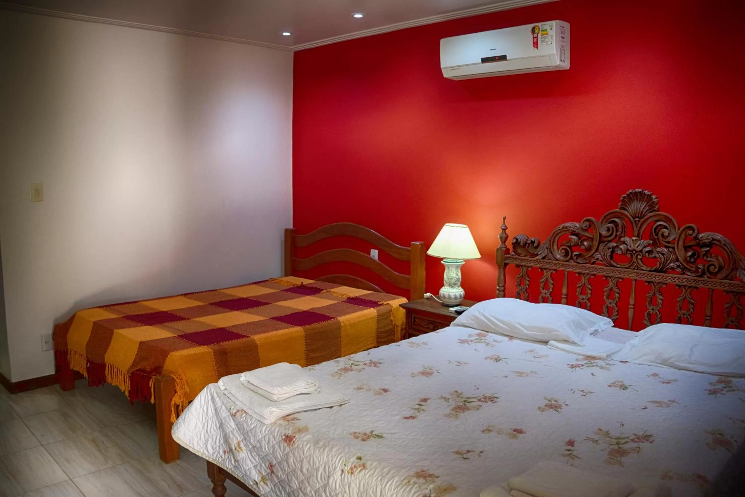 Photo of the whole room, Bed in Pousada Ipitanga IV