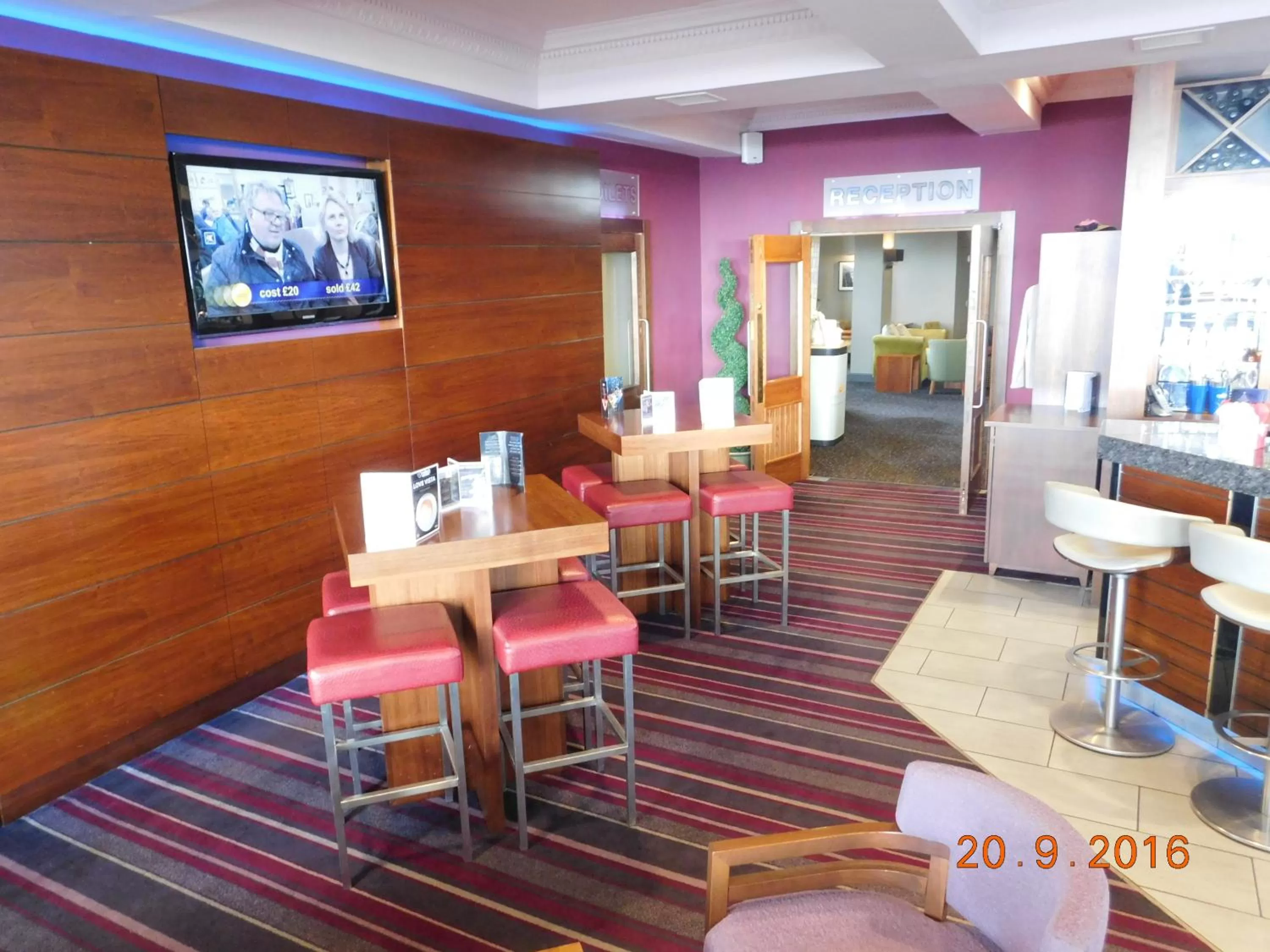 Lounge or bar in Horizon Hotel