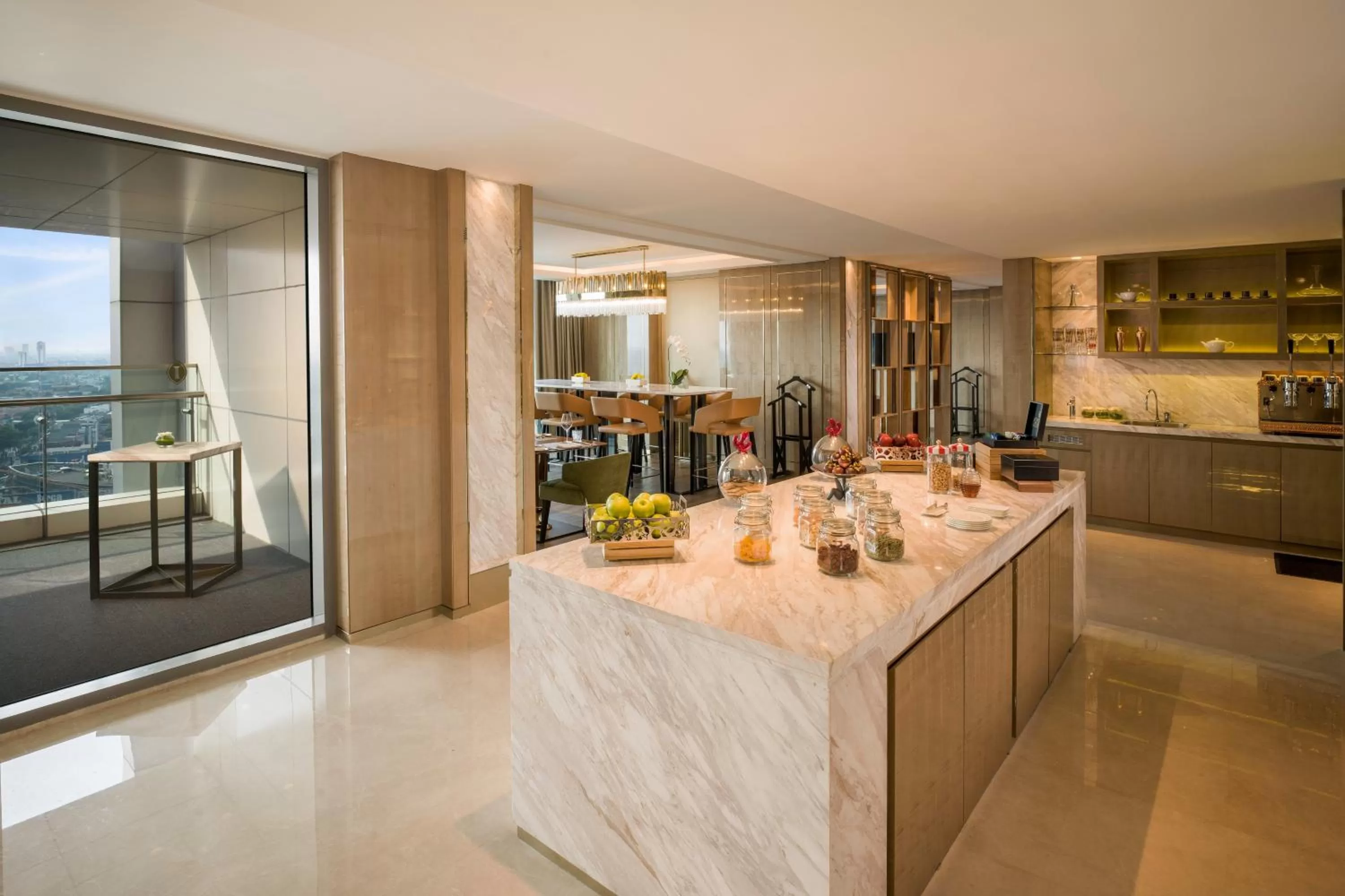 Lounge or bar in InterContinental Hotels Jakarta Pondok Indah by IHG